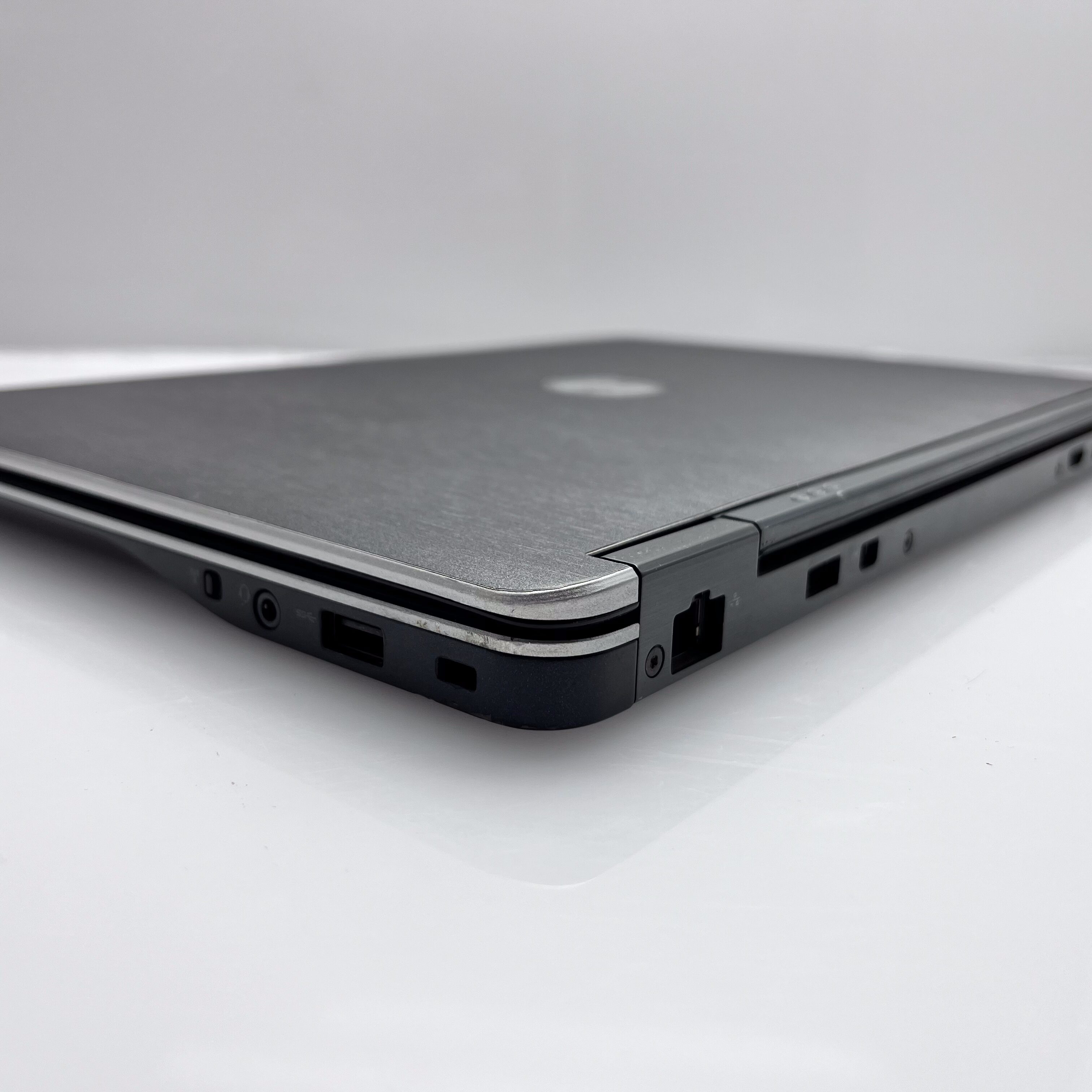 Dell Latitude E7440 "Core i5" 8GB RAM 256GB SSD Grey (3 Month Warranty) - Image 6