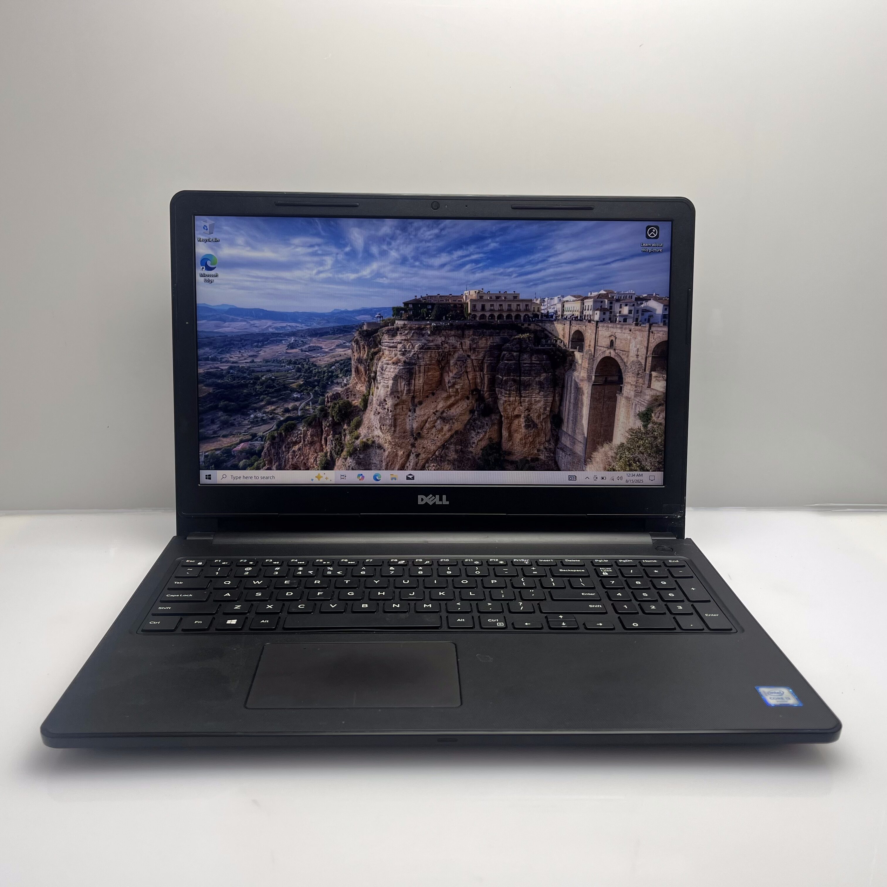 Dell Inspiron 15 6th Gen "Core i3" 2.00GHz 8GB RAM 512GB SSD Black - Image 2