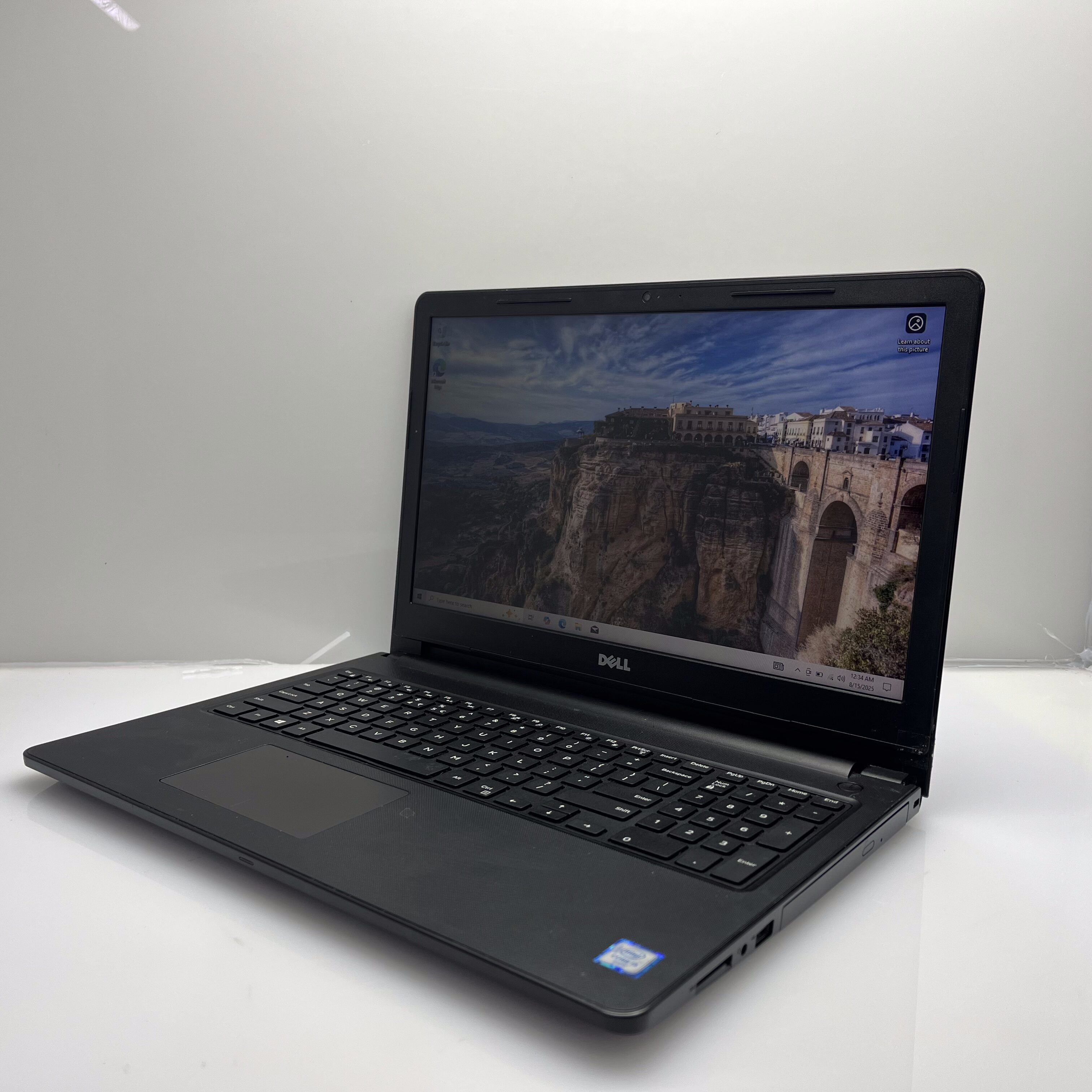 Dell Inspiron 15 6th Gen "Core i3" 2.00GHz 8GB RAM 512GB SSD Black - Image 4