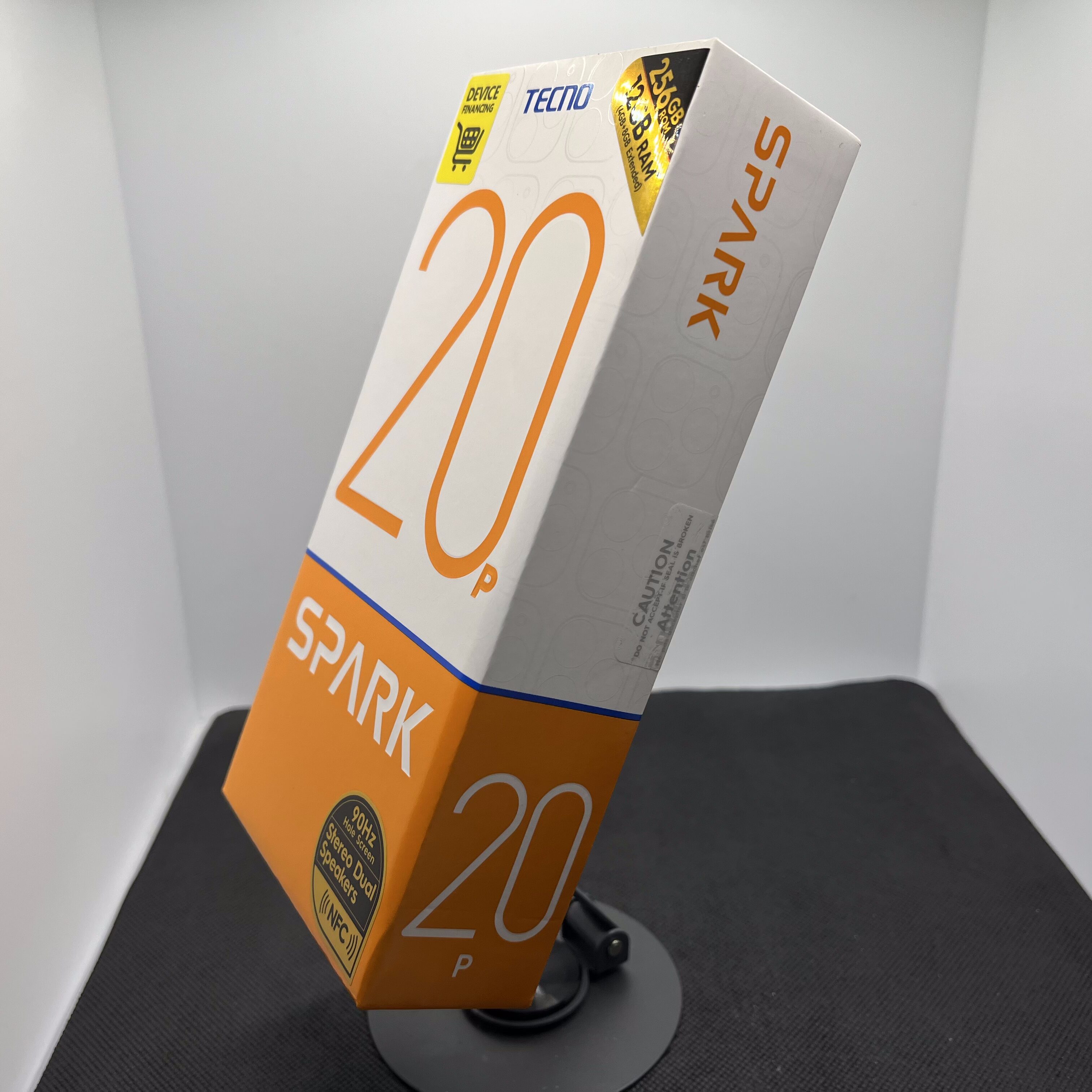 Tecno Spark 20p 256GB Dual Sim Magic Skin Green – Sealed - Image 4