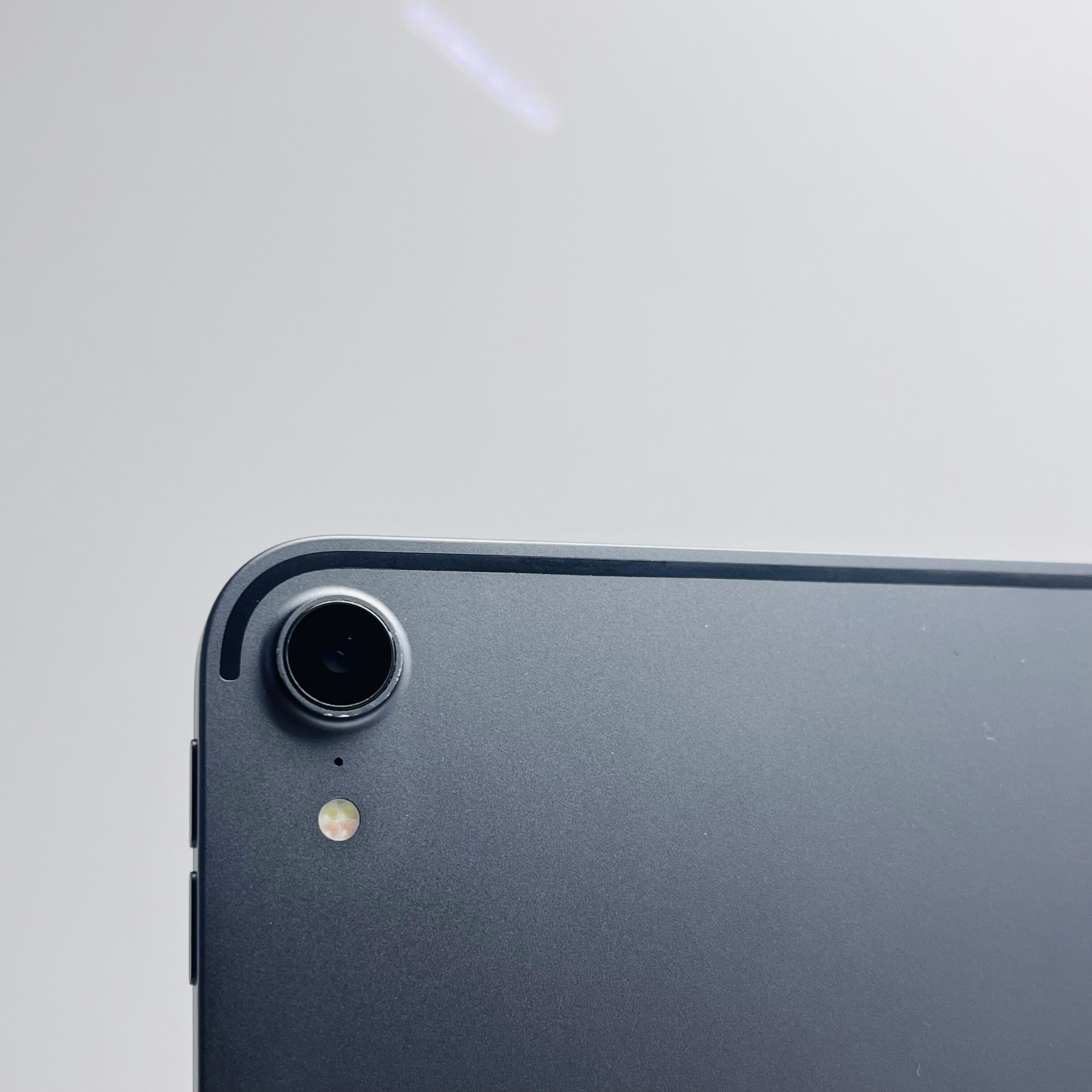 Apple iPad Pro 12.9 3rd Gen (Wifi Only) 64GB Space Grey - No Face ID And Screen Damage - Image 11