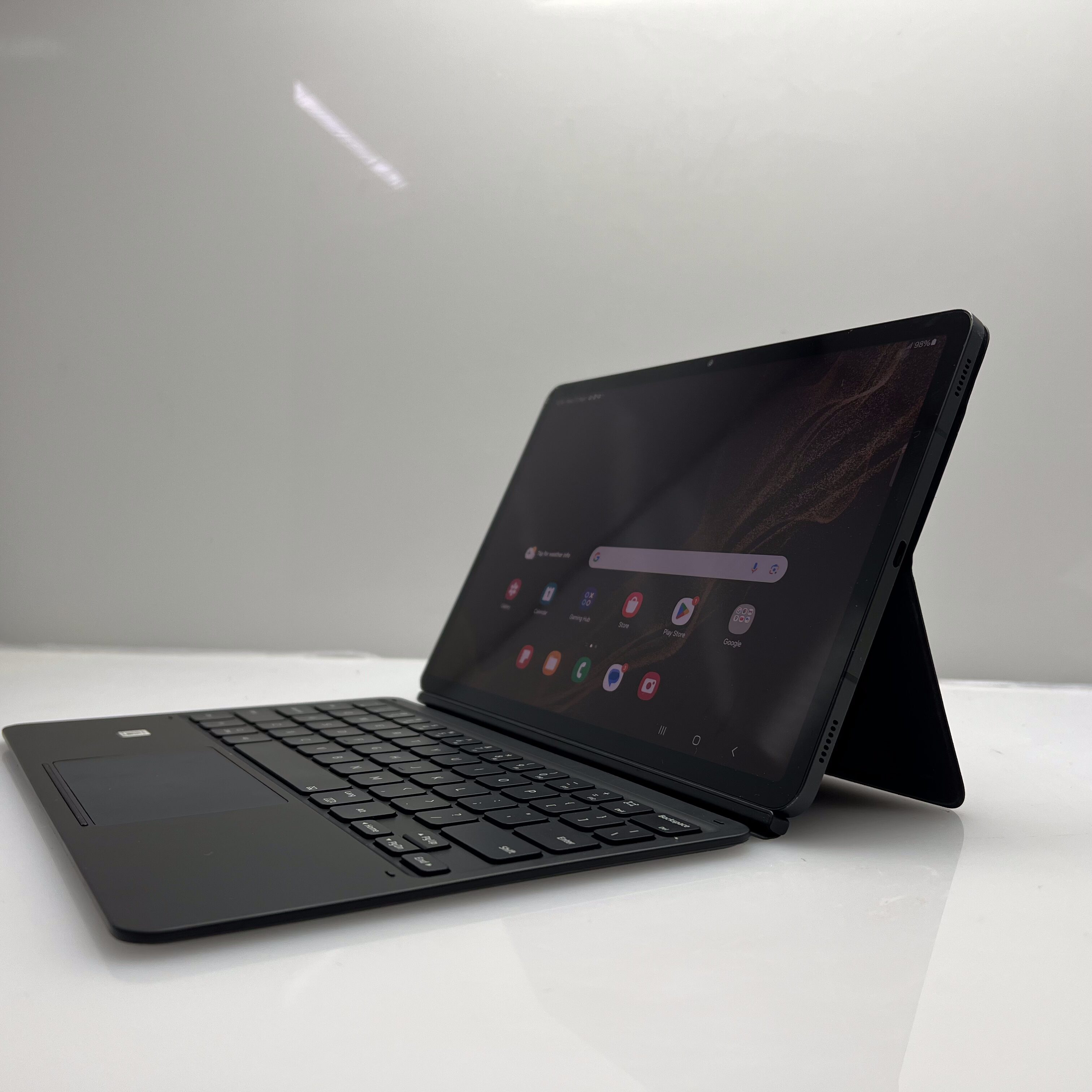 Samsung Galaxy Tab S8 (Wifi and 5G) 256GB Space Grey - Cracked Screen (3 Month Warranty) - Image 6