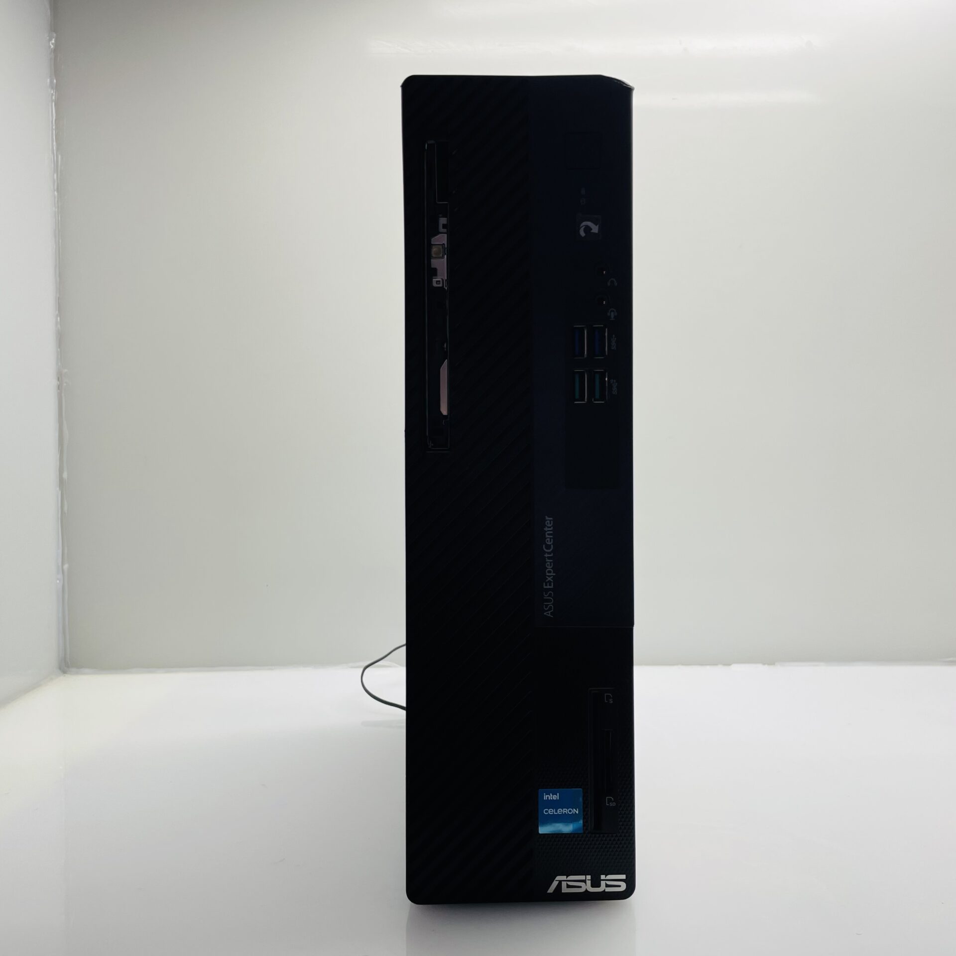 Asus ExpertCenter D5 SFF Desktop PC "Celeron G6900 " 3.40 GHz 8GB RAM 256GB SSD NVMe Black - Image 2
