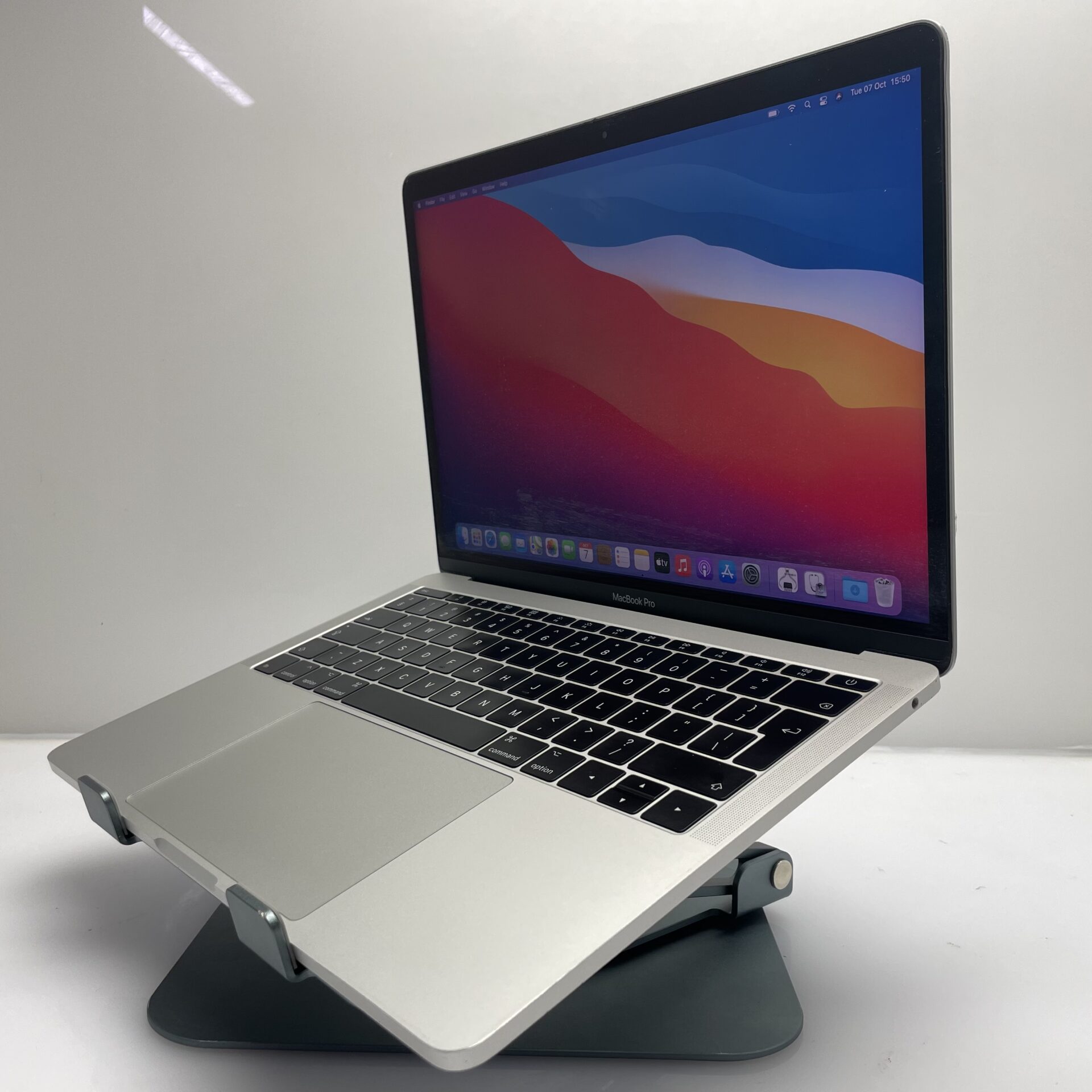 Apple Macbook Pro "Core i5" 13-inch 2.3GHz (Mid-2017) 8GB RAM 256GB SSD Grey/Silver (3 Month Warranty) - Bright Spots - Image 4