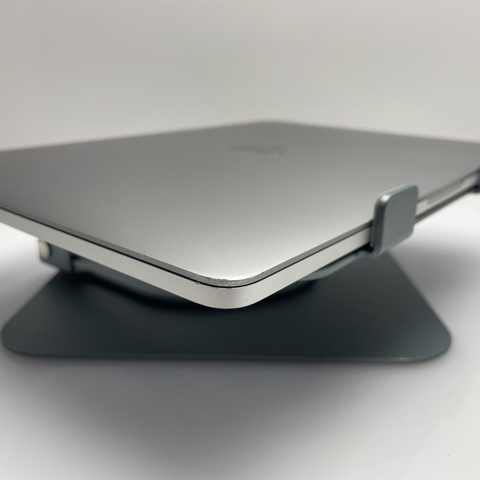 Apple Macbook Pro "Core i5" 13-inch 2.3GHz (Mid-2017) 8GB RAM 256GB SSD Grey/Silver (3 Month Warranty) - Bright Spots - Image 7