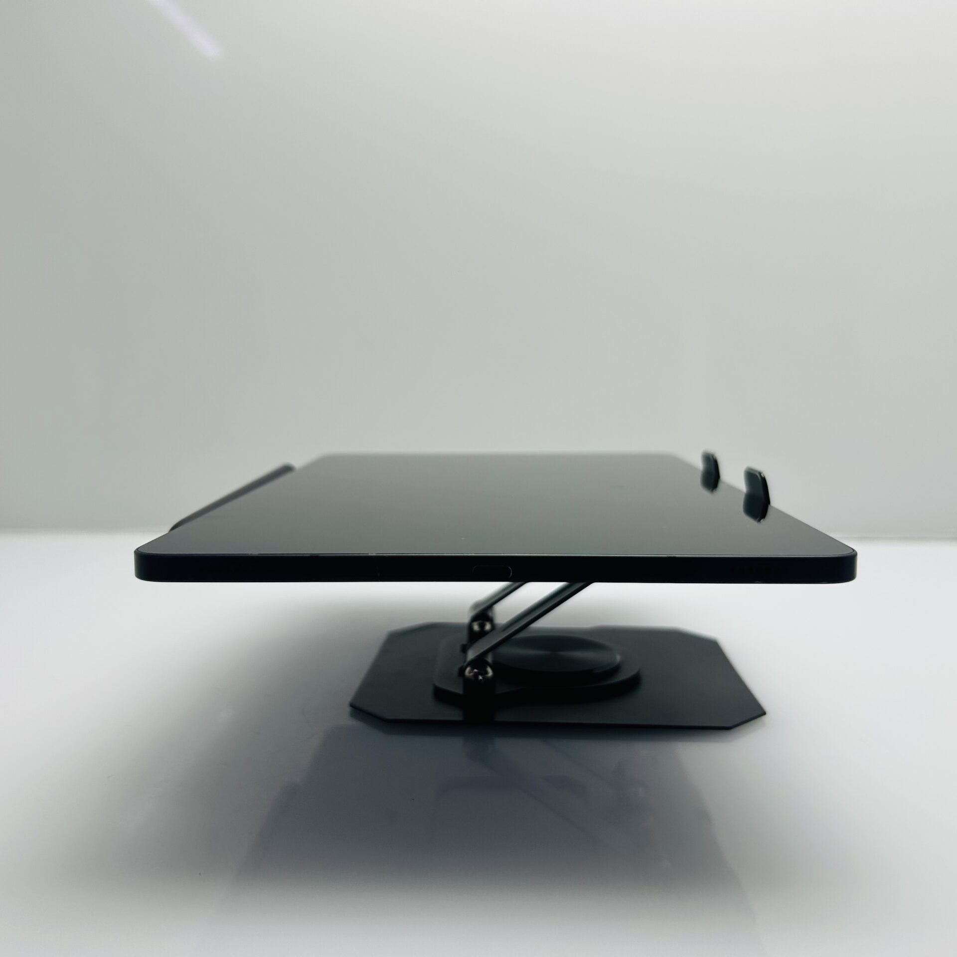 Samsung Galaxy Tab S8 256GB (WiFi/Cellular) Graphite – (Grade B) - Image 4