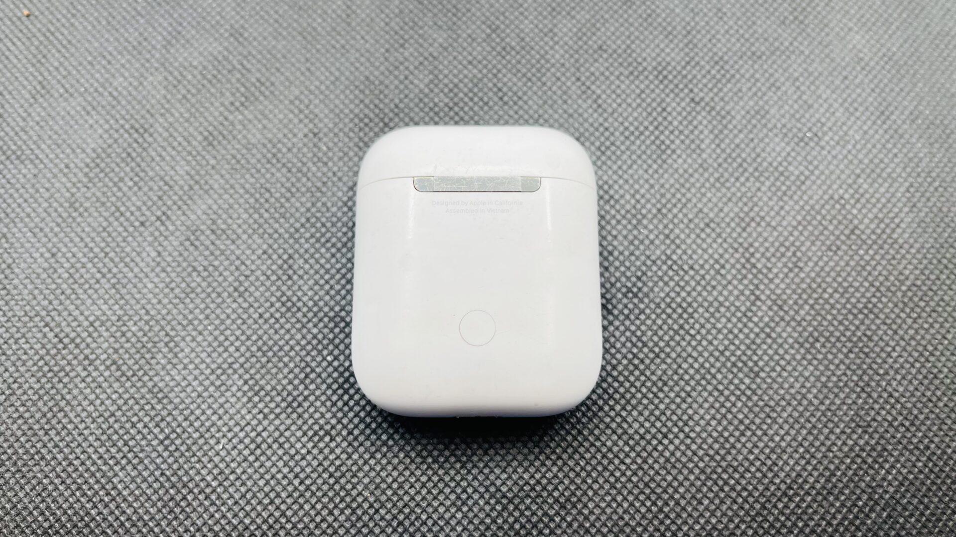 Apple AirPods 2nd Gen White (Grade B) - Speakers Soft but Functional - Image 2