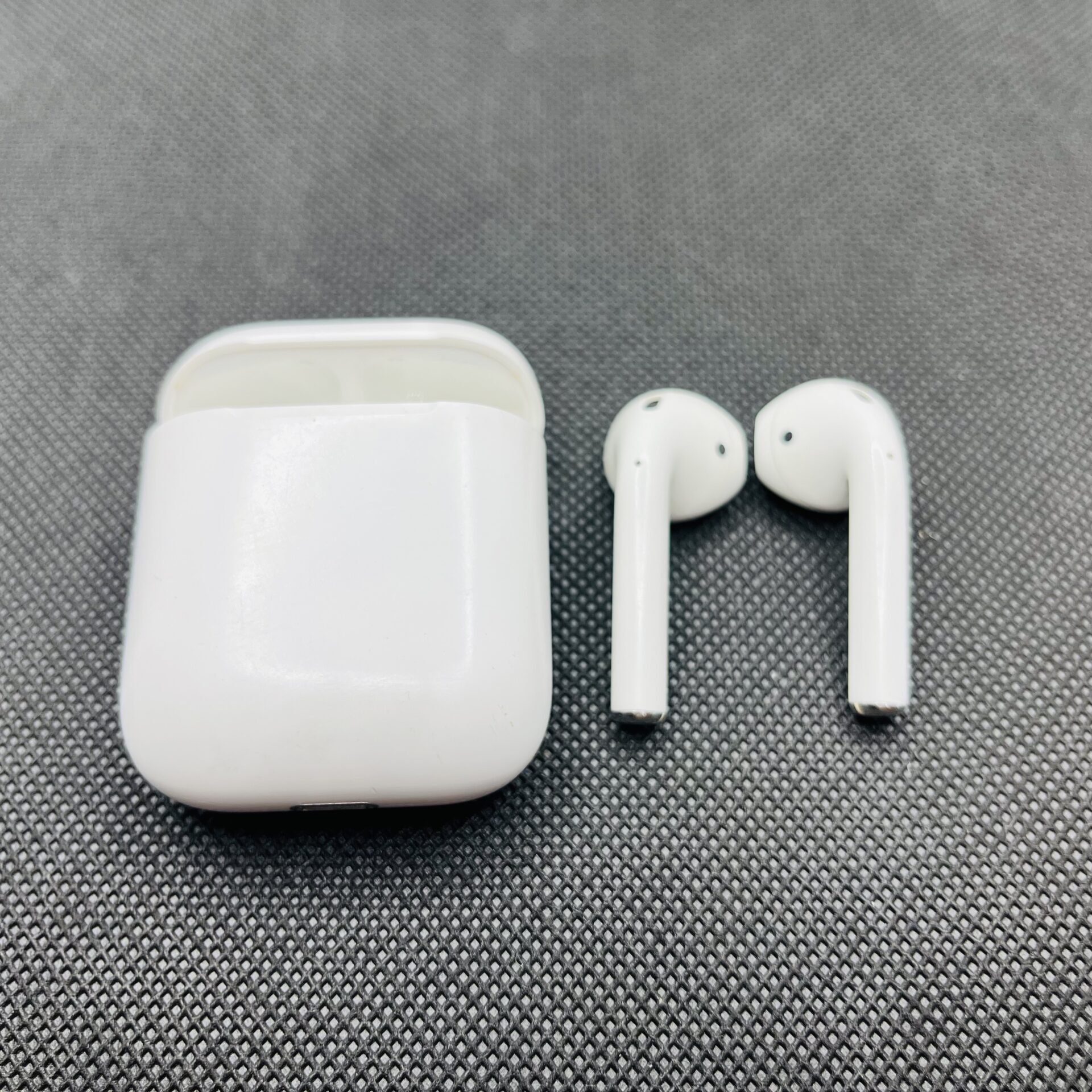 Apple AirPods 2nd Gen White (Grade B) - Speakers Soft but Functional - Image 3