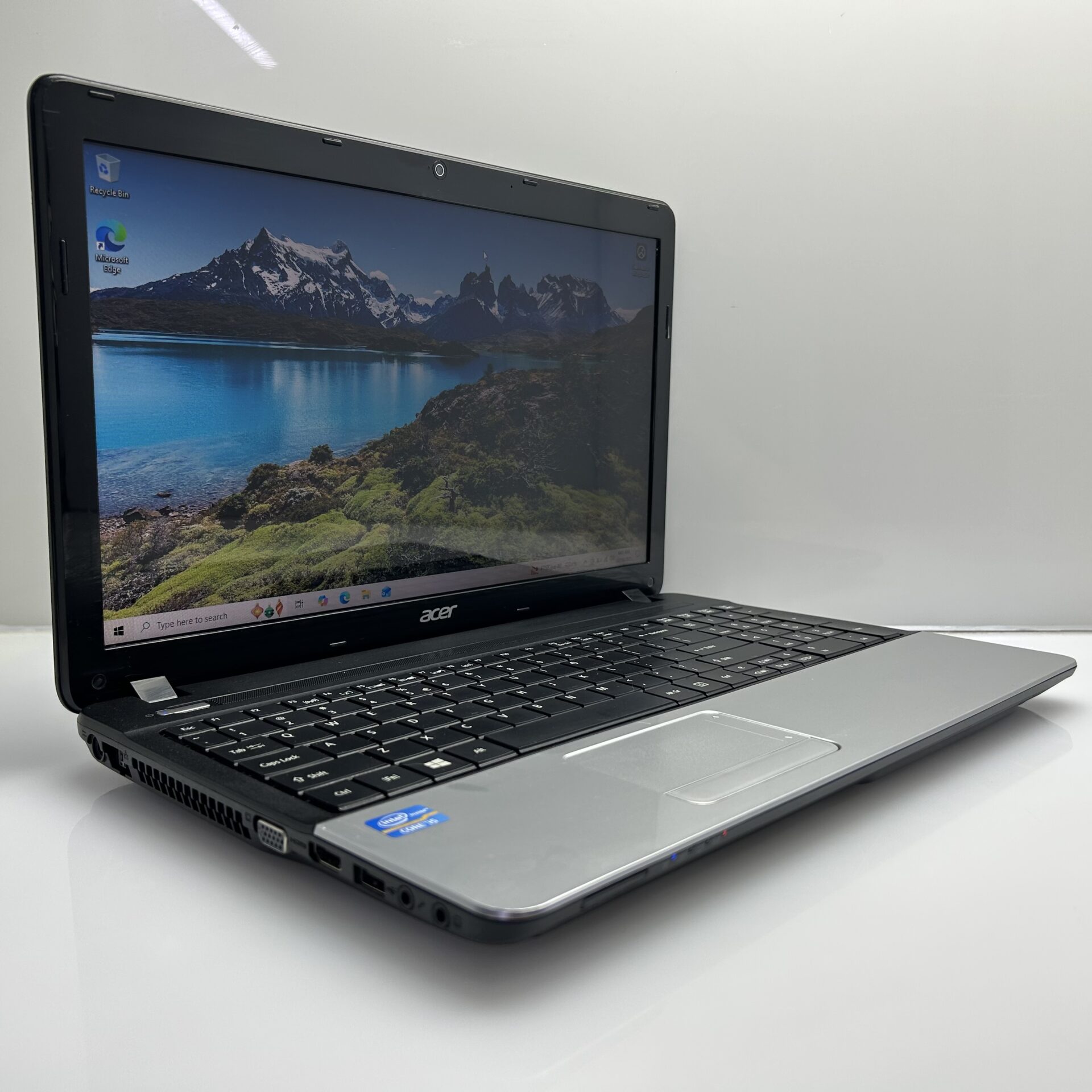 Acer Aspire E1 Q5WPH 3rd Gen "Core i5" 2.60GHz 16GB RAM 256GB SSD Black (Grade B) - Minor Bright Spots/ Soft Speaker - Image 2