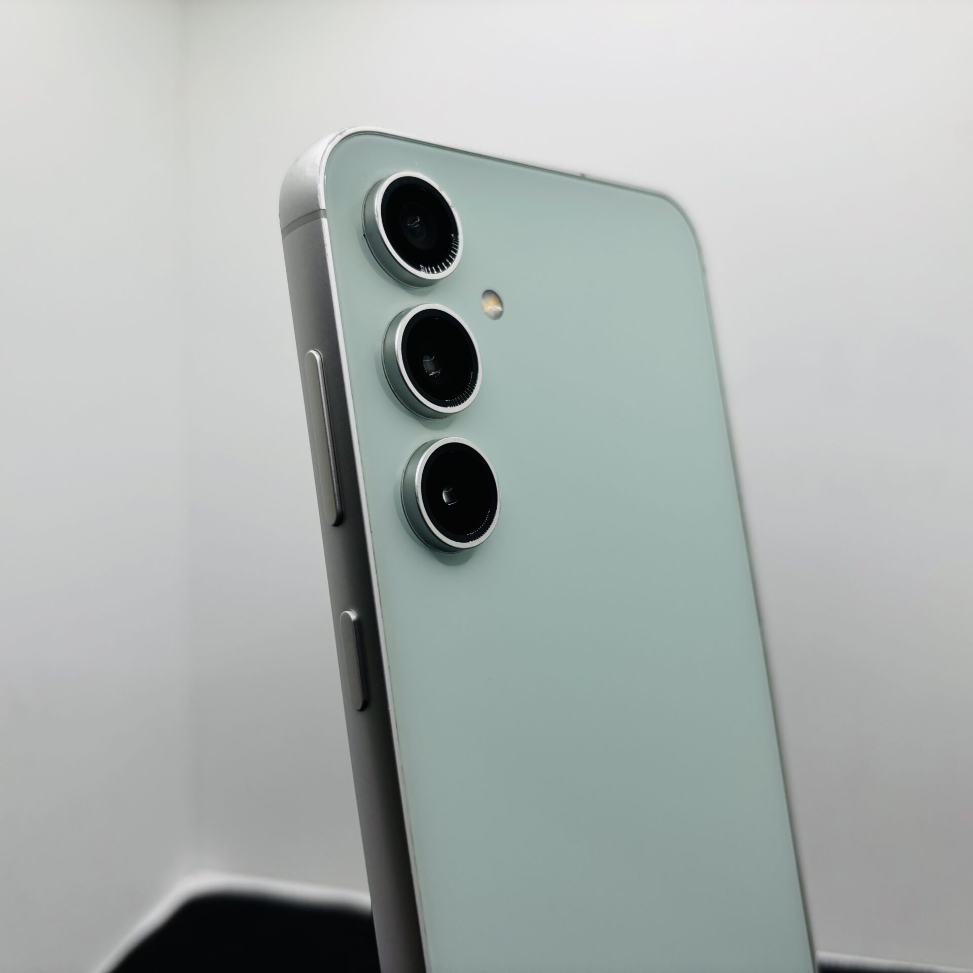 Samsung Galaxy S23 FE 256GB Mint - (Grade B) - Image 11