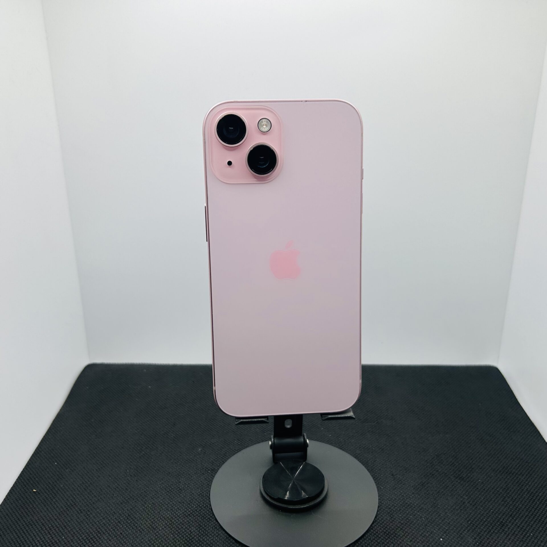 Apple iPhone 15 128GB Pink (Grade B) - No Face ID - Image 6