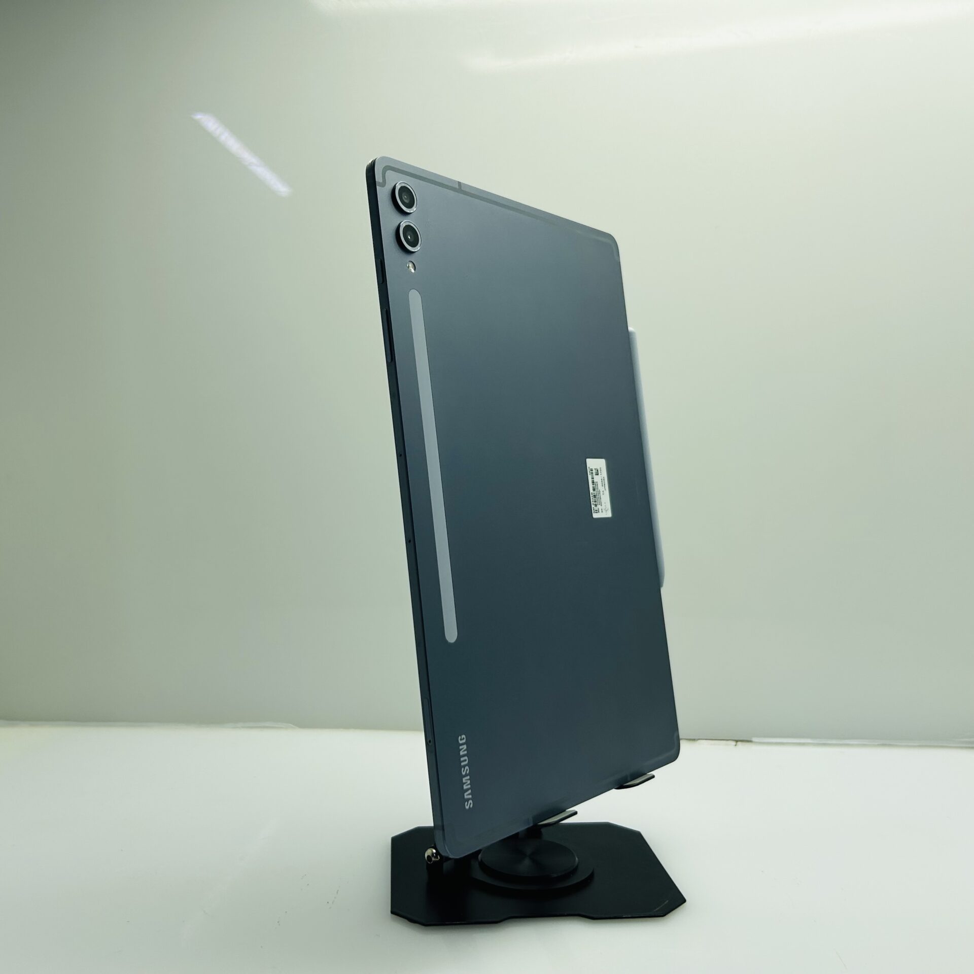 Samsung Galaxy Tab S10 Plus 256GB Moonstone Gray – (Grade B) - Image 6