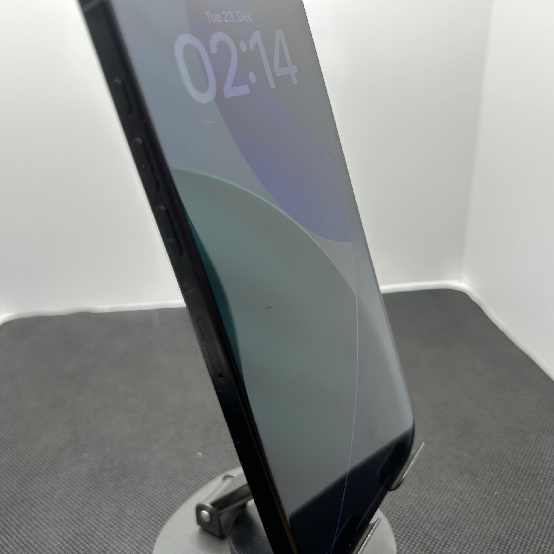 Apple iPhone 16 Pro Max 512GB Black Titanium - (Grade B) - Image 5