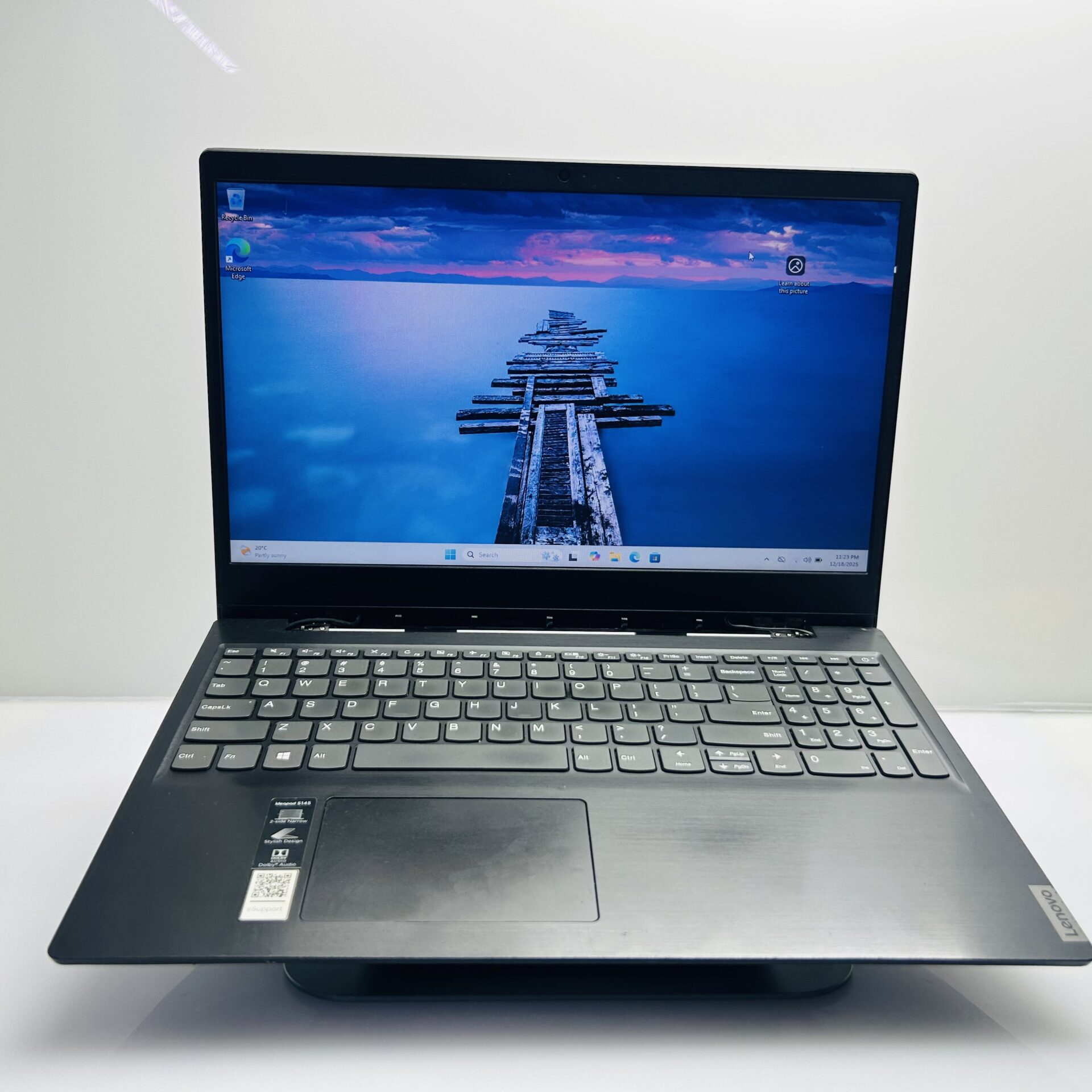 Lenovo IdeaPad S145 8th Gen "Core i3" 2.10GHz 12GB RAM 256GB SSD SATA Black (Grade B) - Hinge Damage - Image 3