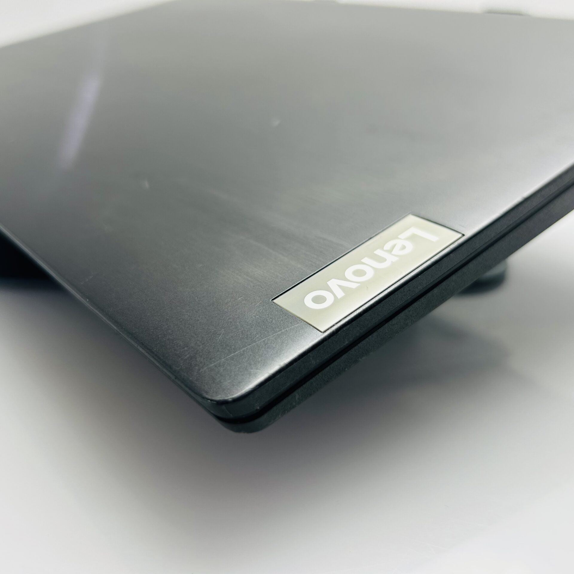Lenovo IdeaPad S145 8th Gen "Core i3" 2.10GHz 12GB RAM 256GB SSD SATA Black (Grade B) - Hinge Damage - Image 6