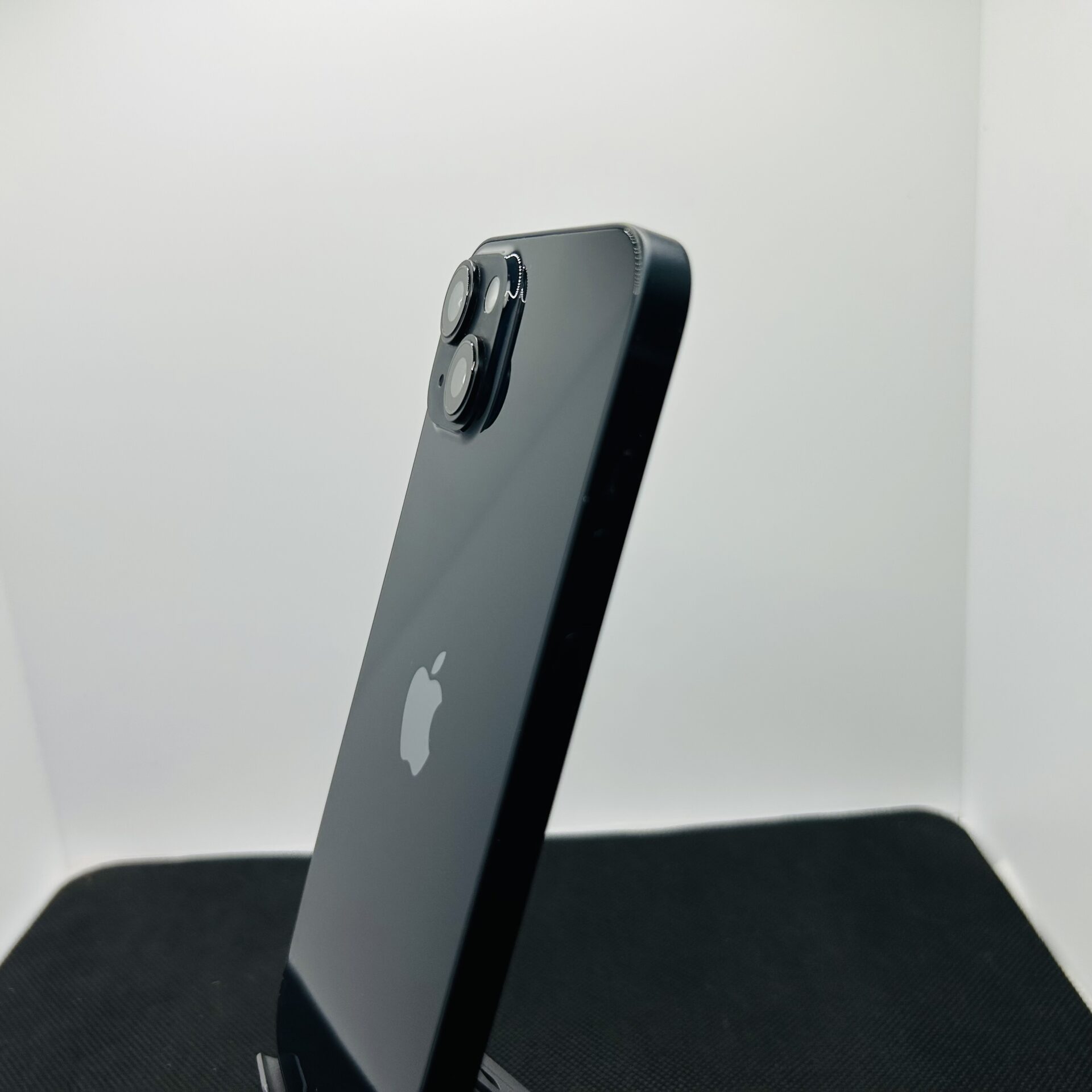 Apple iPhone 14 Plus 256GB Midnight – (Grade B) - Image 8