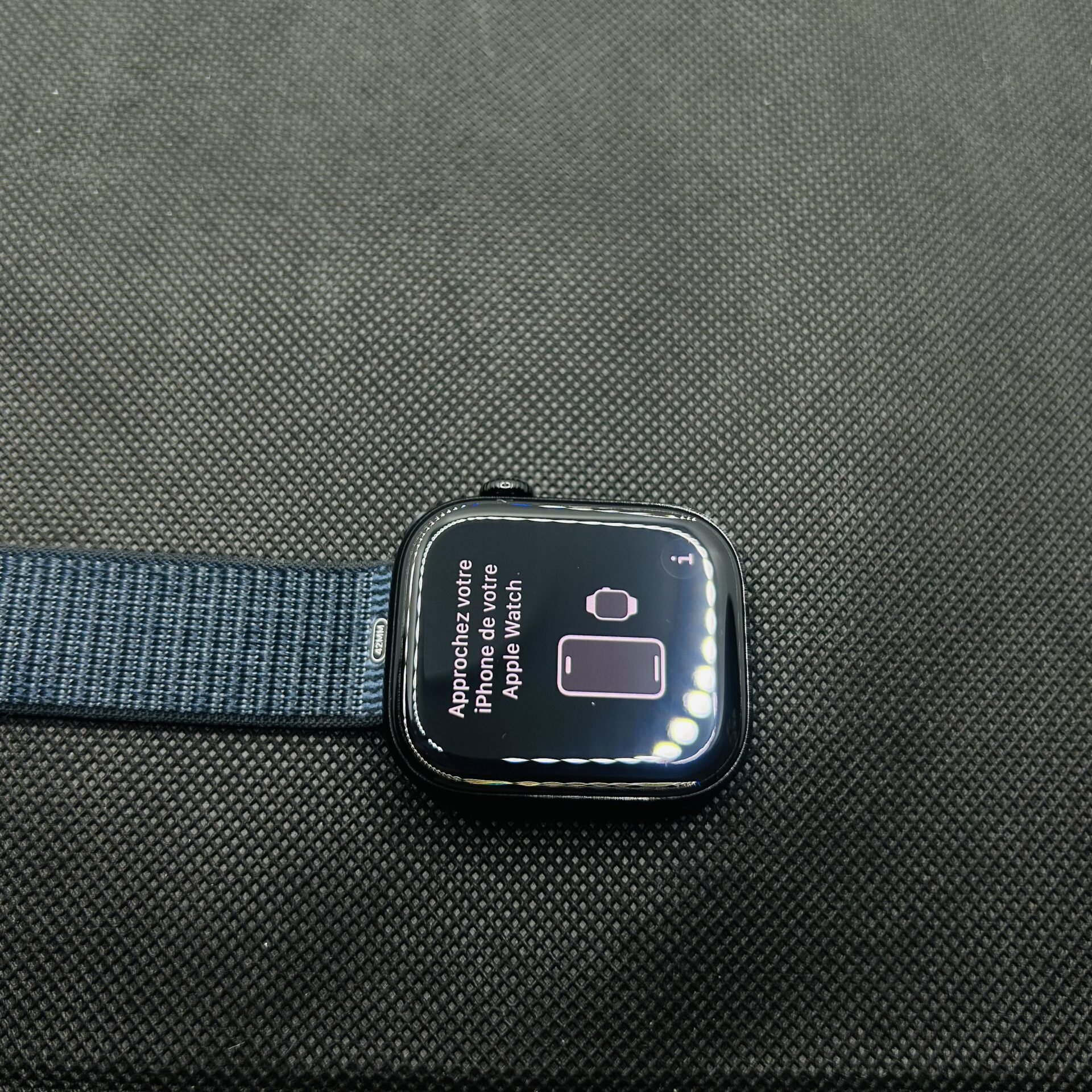 Apple Watch Series 10 42mm LTE Jet Black (Grade A) - With Blue Nylon Straps - Image 5