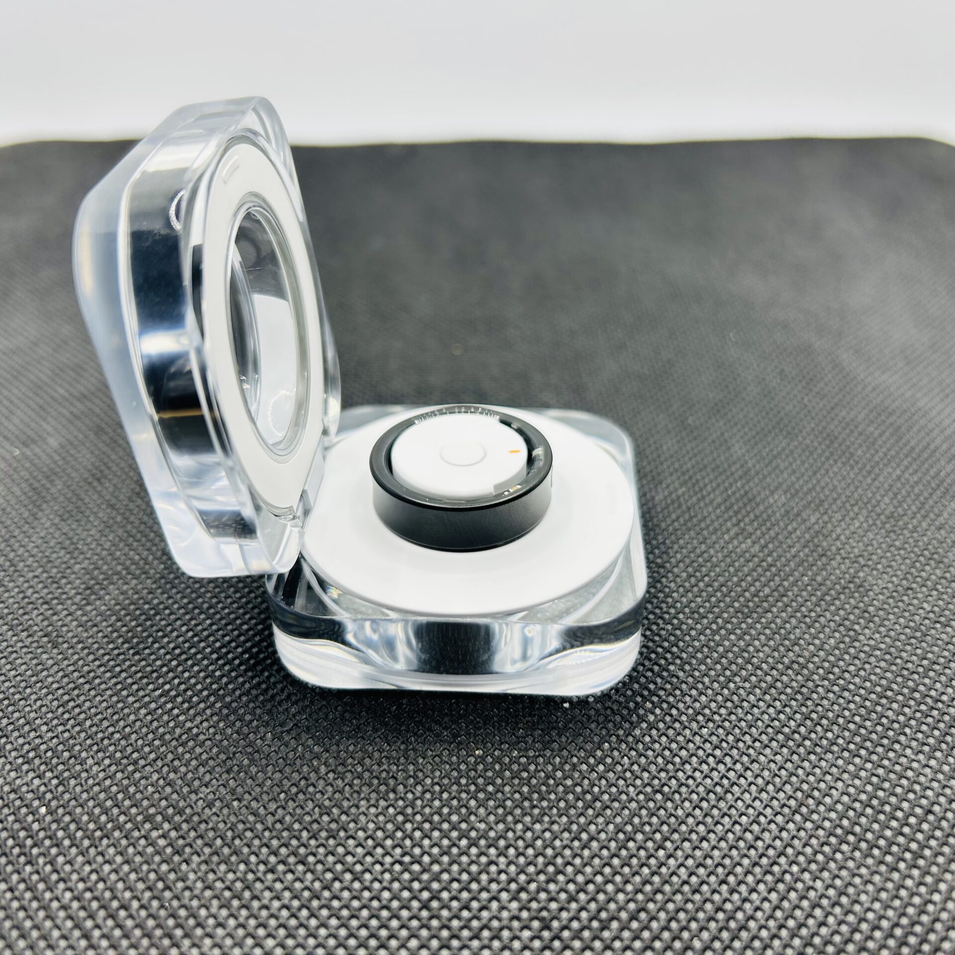 Samsung Galaxy Ring Titanium Black - (Grade B) - Image 3