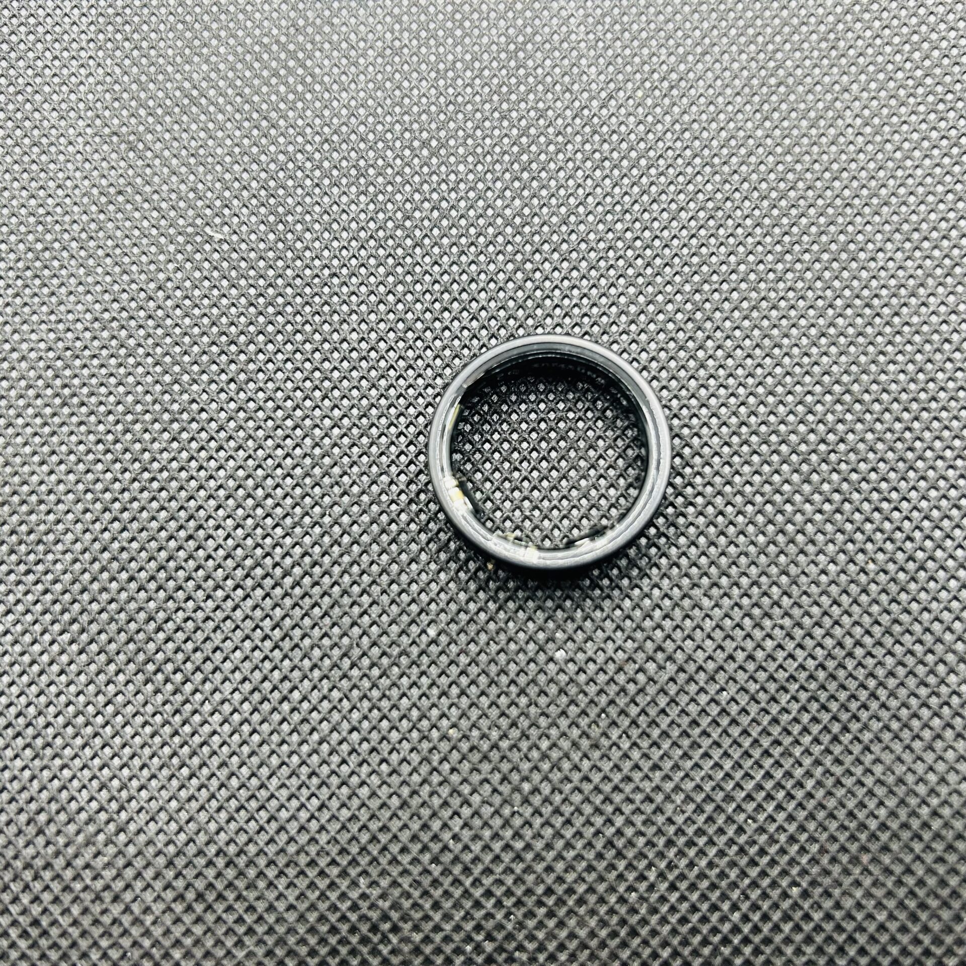 Samsung Galaxy Ring Titanium Black - (Grade B) - Image 5