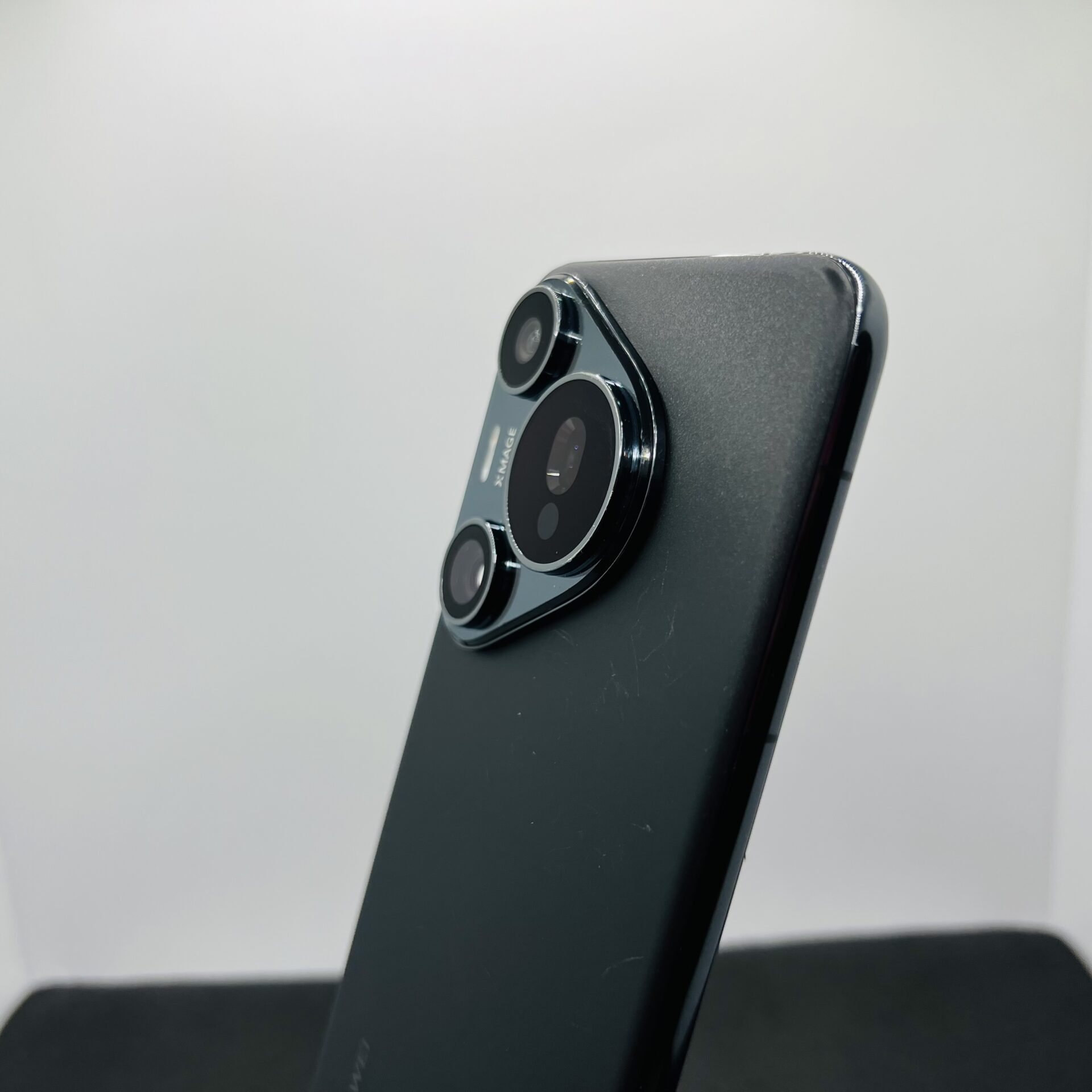 Huawei Pura 70 Pro 512GB Black - (Grade B) - Image 10