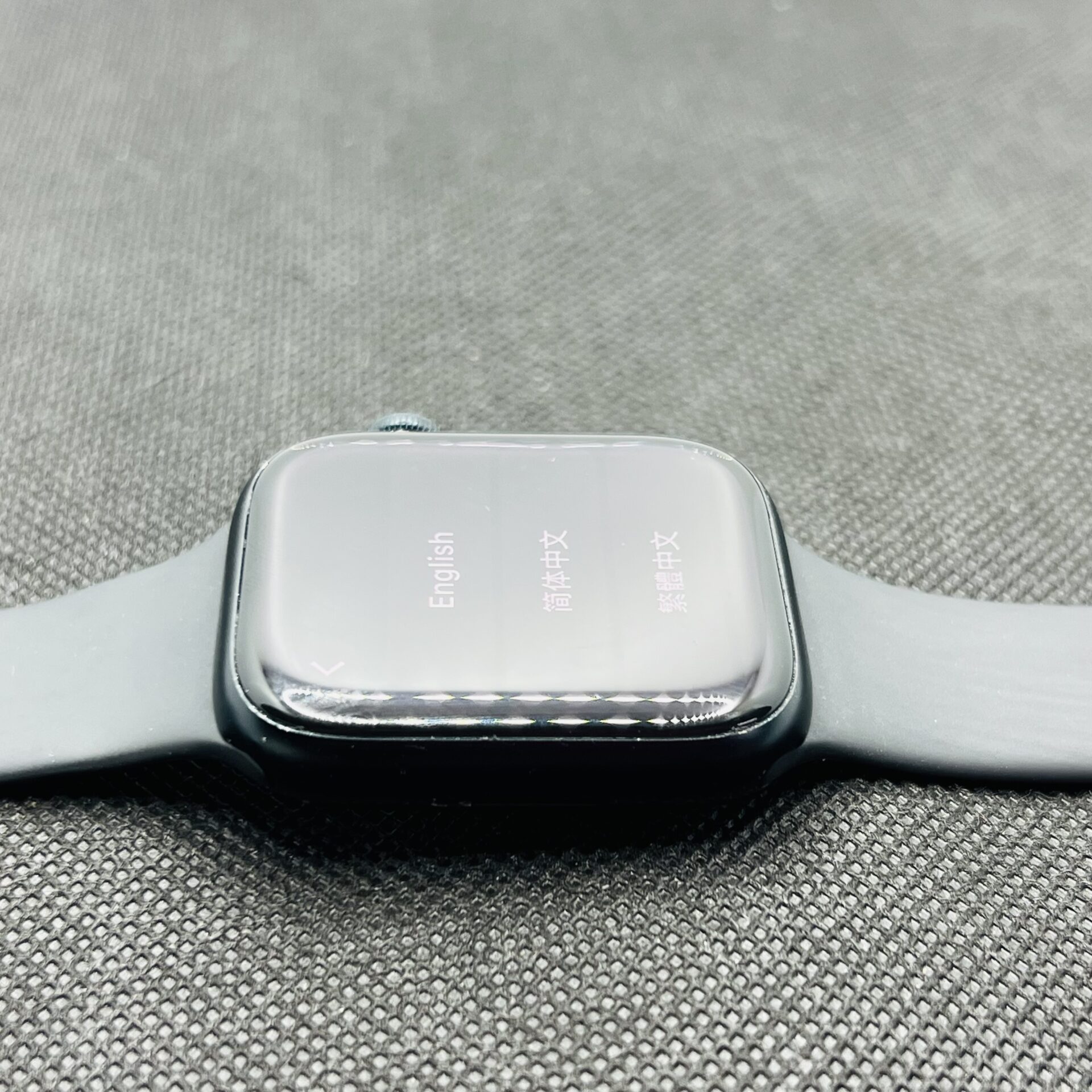 Apple Watch Series 8 45mm LTE Midnight – (Grade B) - Image 3