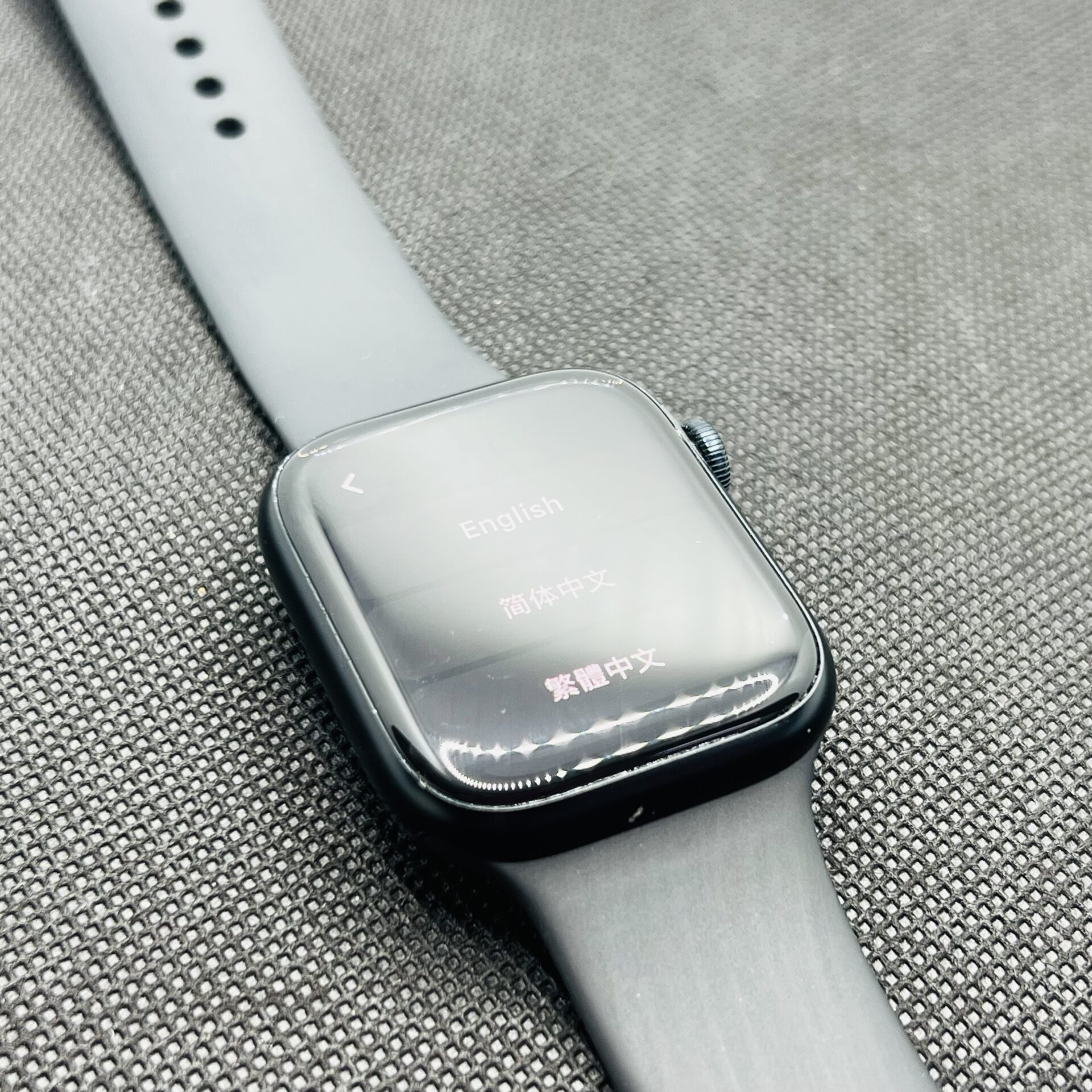 Apple Watch Series 8 45mm LTE Midnight – (Grade B) - Image 5