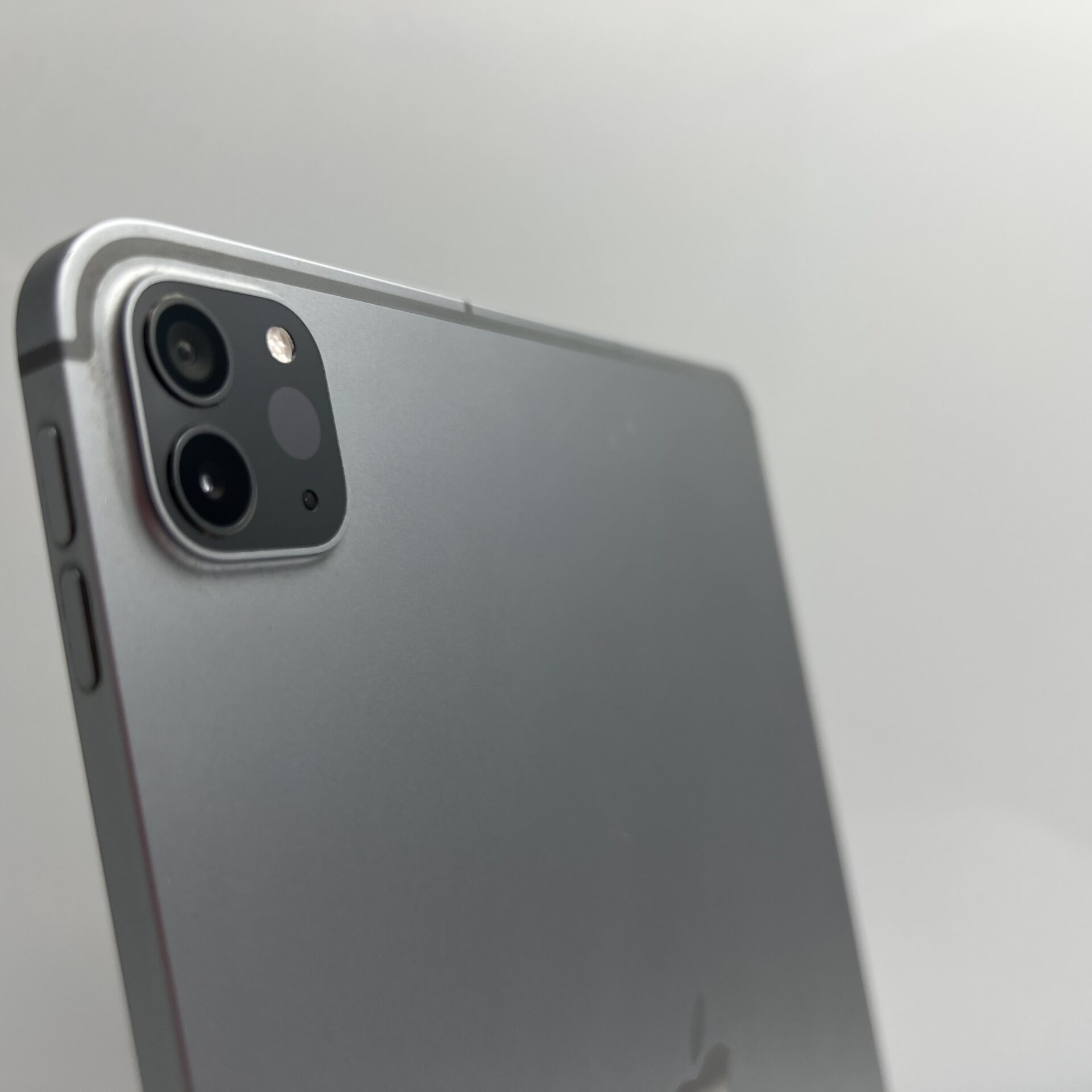 Apple iPad Pro 11-inch 128GB Grey (Grade B) - Image 11