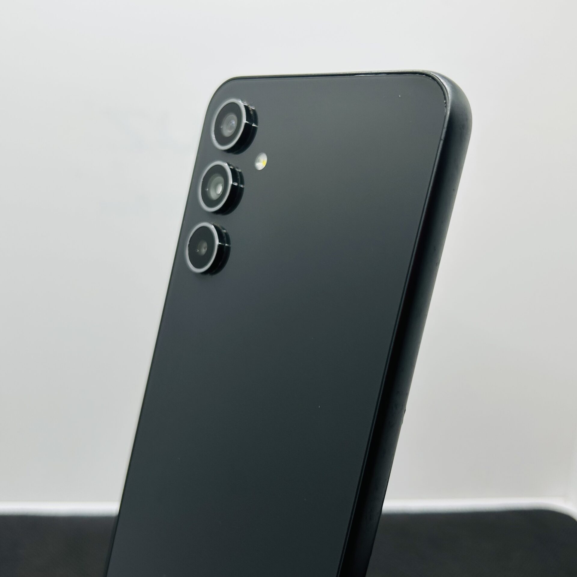 Samsung Galaxy A54 256GB Awesome Graphite - (Grade B) - Image 11