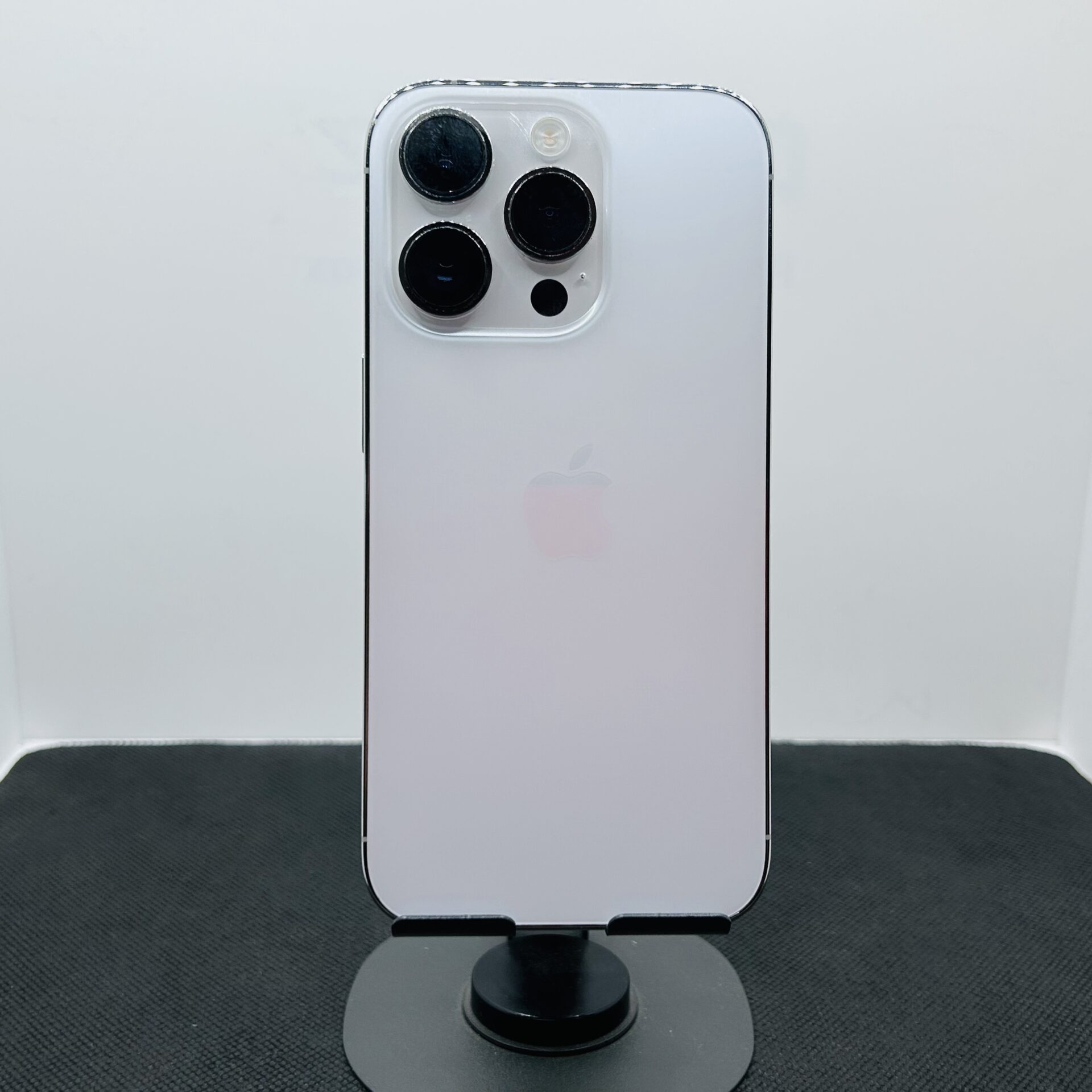 Apple iPhone 14 Pro 256GB Silver -(Grade B) - Image 9