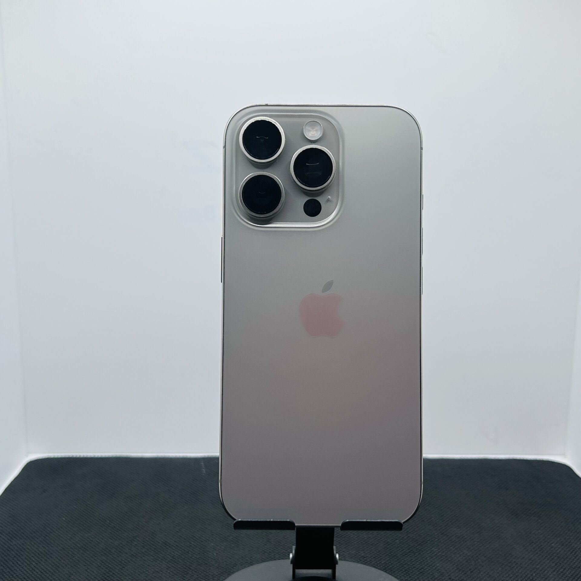 Apple iPhone 16 Pro 256GB Natural Titanium - (Grade A) - Image 10