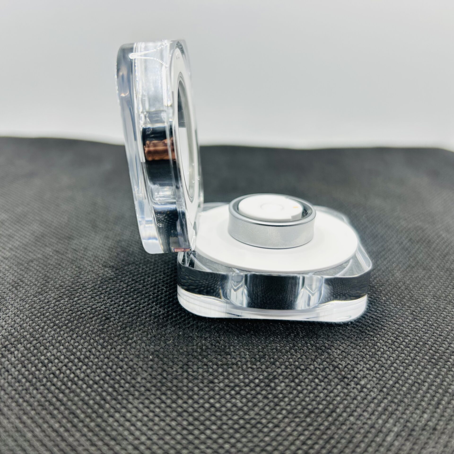 Samsung Galaxy Ring Titanium Silver (Size 9) - Grade B - Image 2