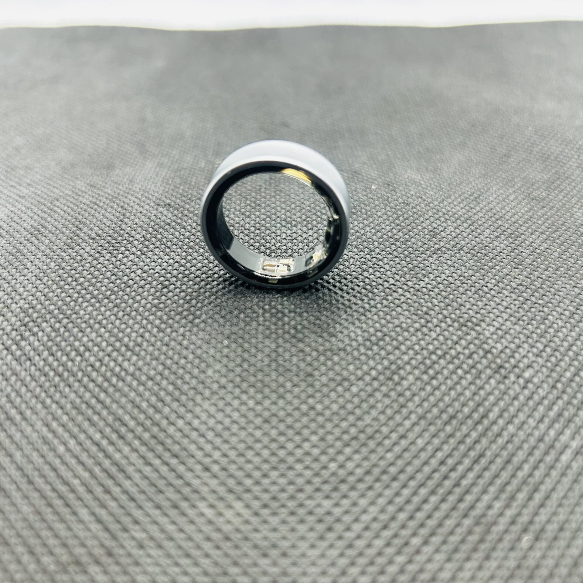 Samsung Galaxy Ring Titanium Silver (Size 9) - Grade B - Image 8