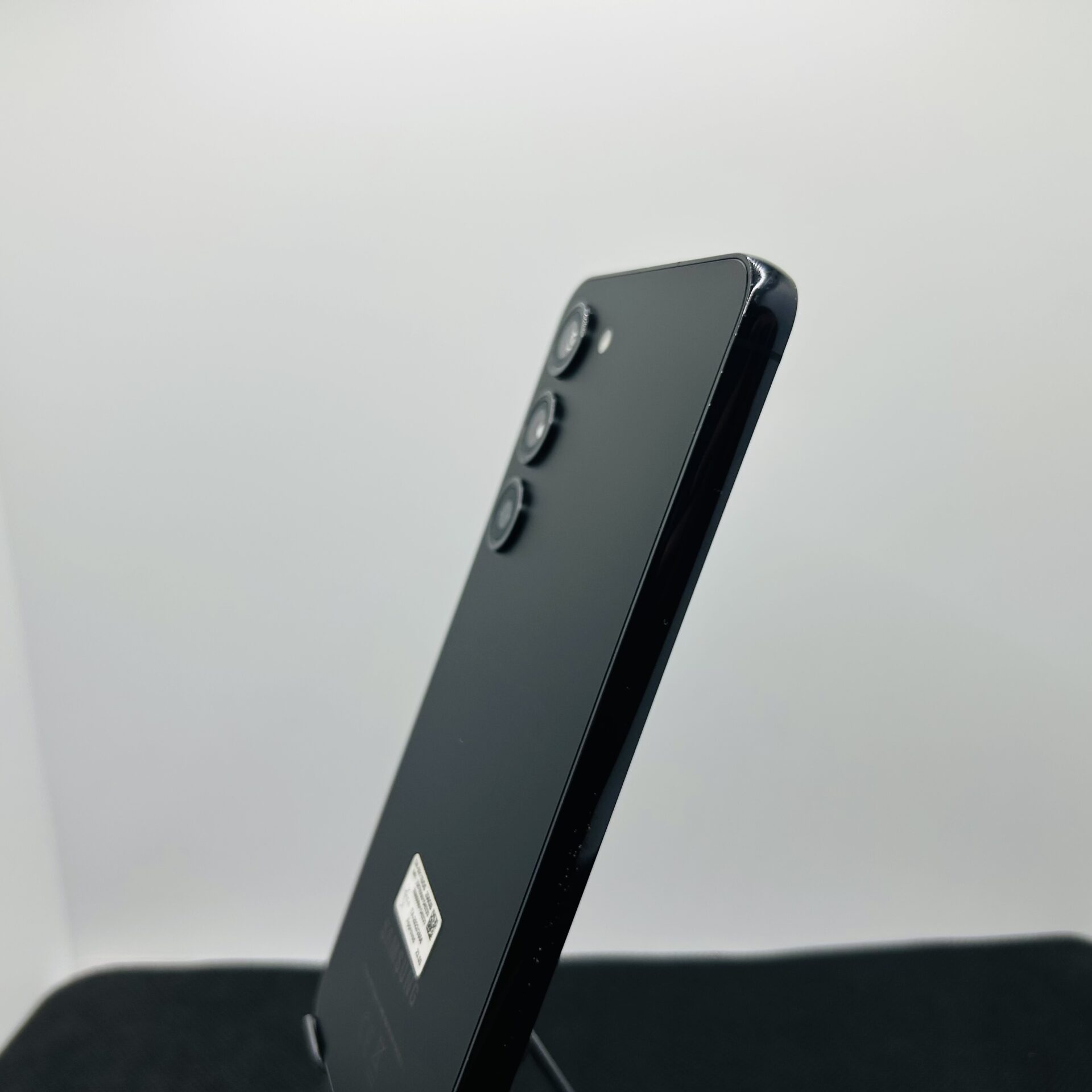 Samsung Galaxy S23 256GB Phantom Black (Grade B) - Very Minor LCD Burn - Image 9