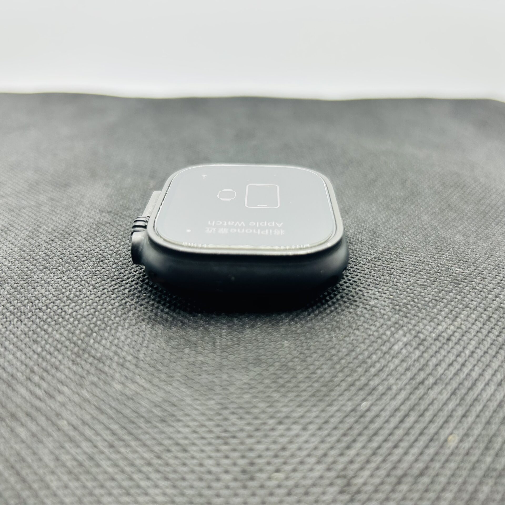 Apple Watch Ultra 2 49mm LTE Black Titanium (Grade B) – With Green/Yellow Straps - Image 4