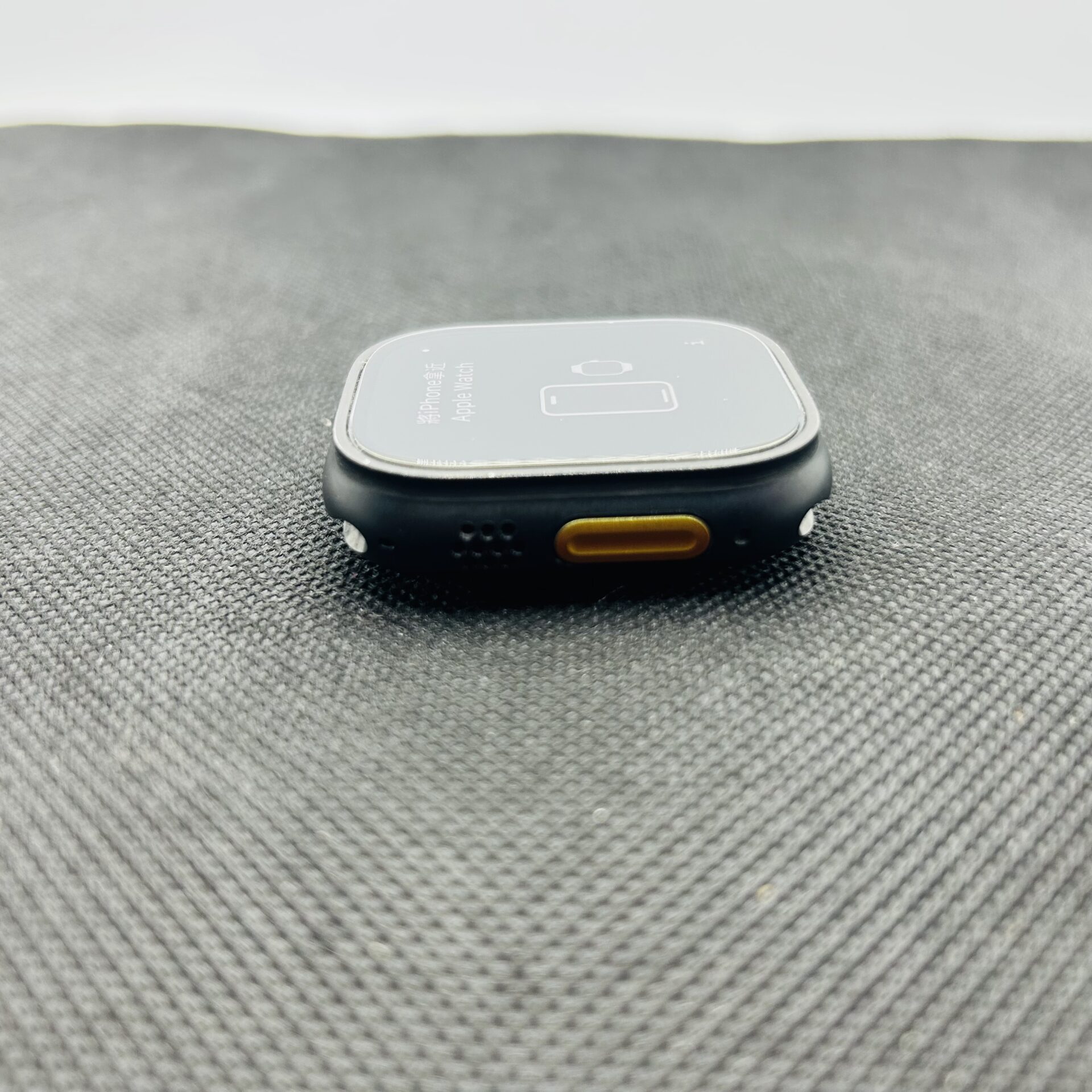 Apple Watch Ultra 2 49mm LTE Black Titanium (Grade B) – With Green/Yellow Straps - Image 5