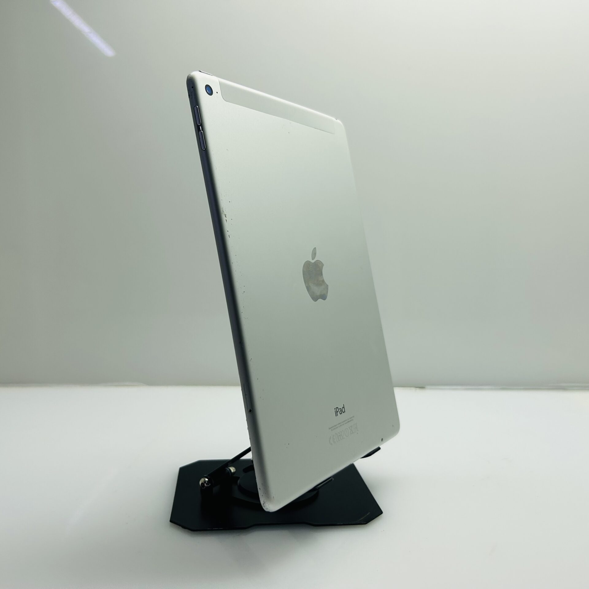 Apple iPad Air 2 128GB (WiFi/Cellular) Silver (Grade B) – Dim Backlight And No Touch ID - Image 7