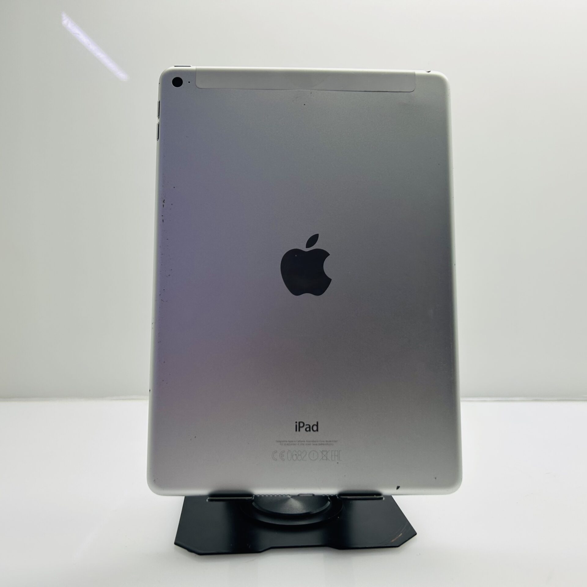 Apple iPad Air 2 128GB (WiFi/Cellular) Silver (Grade B) – Dim Backlight And No Touch ID - Image 6