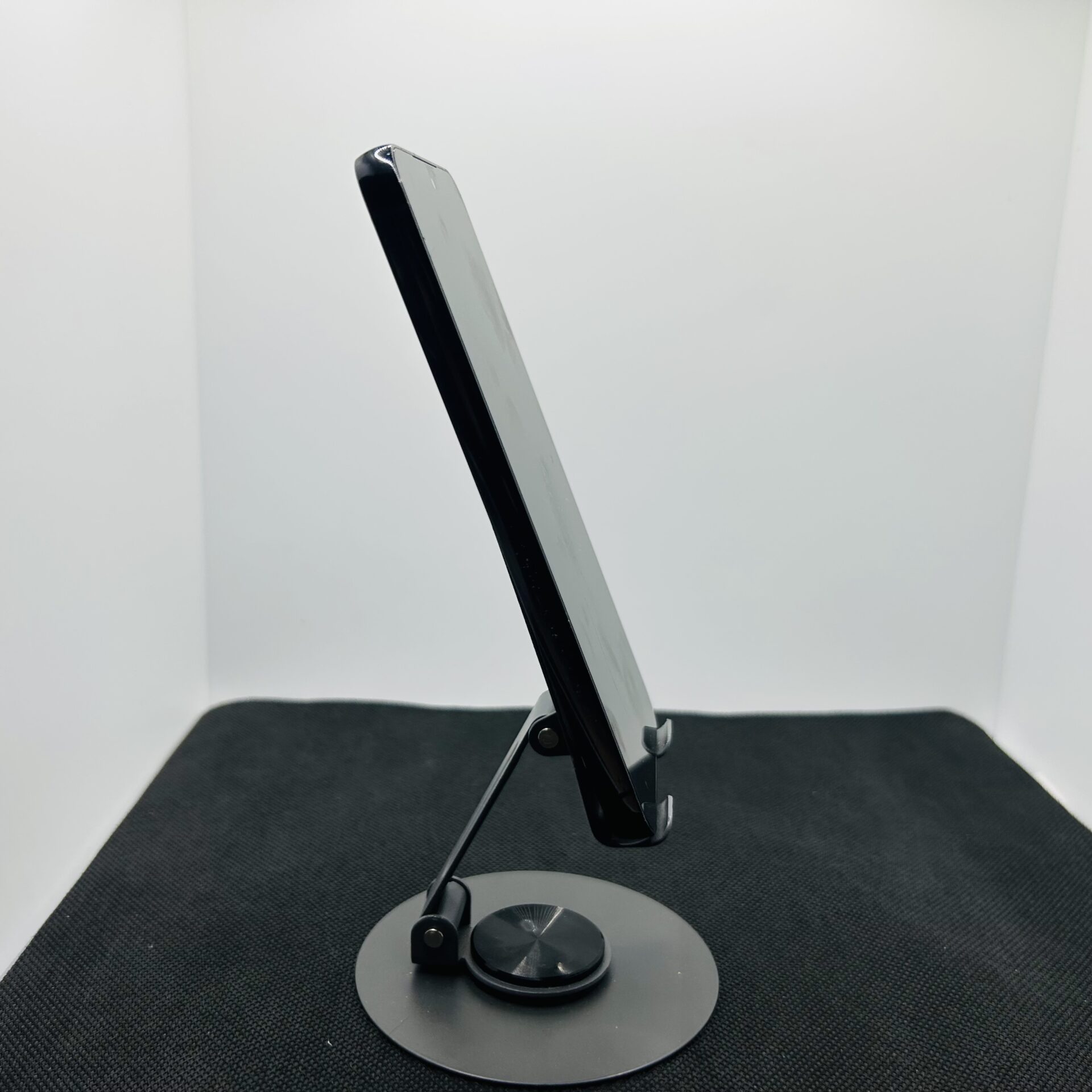 Samsung Galaxy S23 256GB Phantom Black (Grade B) - Very Minor LCD Burn - Image 3