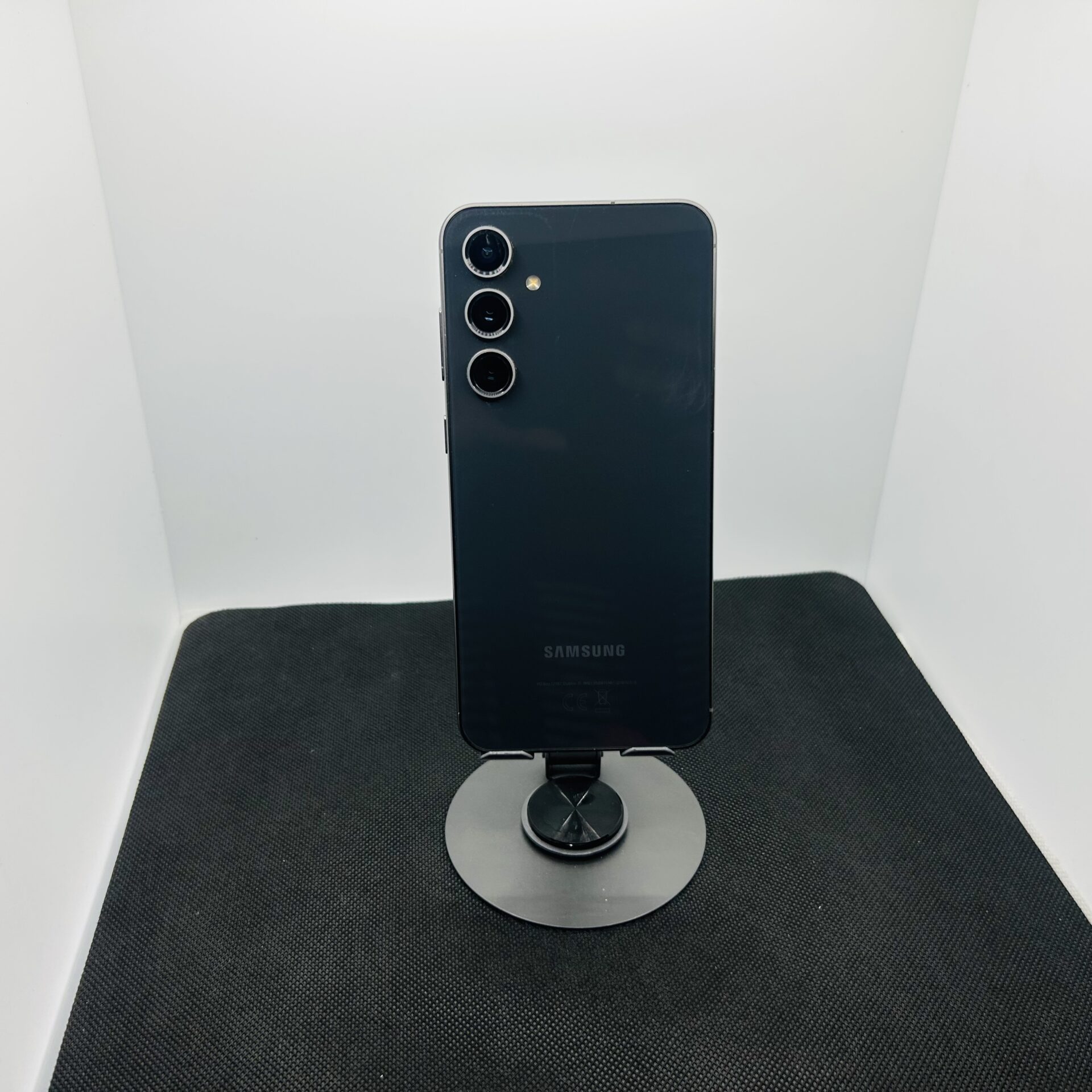 Samsung Galaxy S23 FE 256GB Graphite - (Grade B) - Image 6