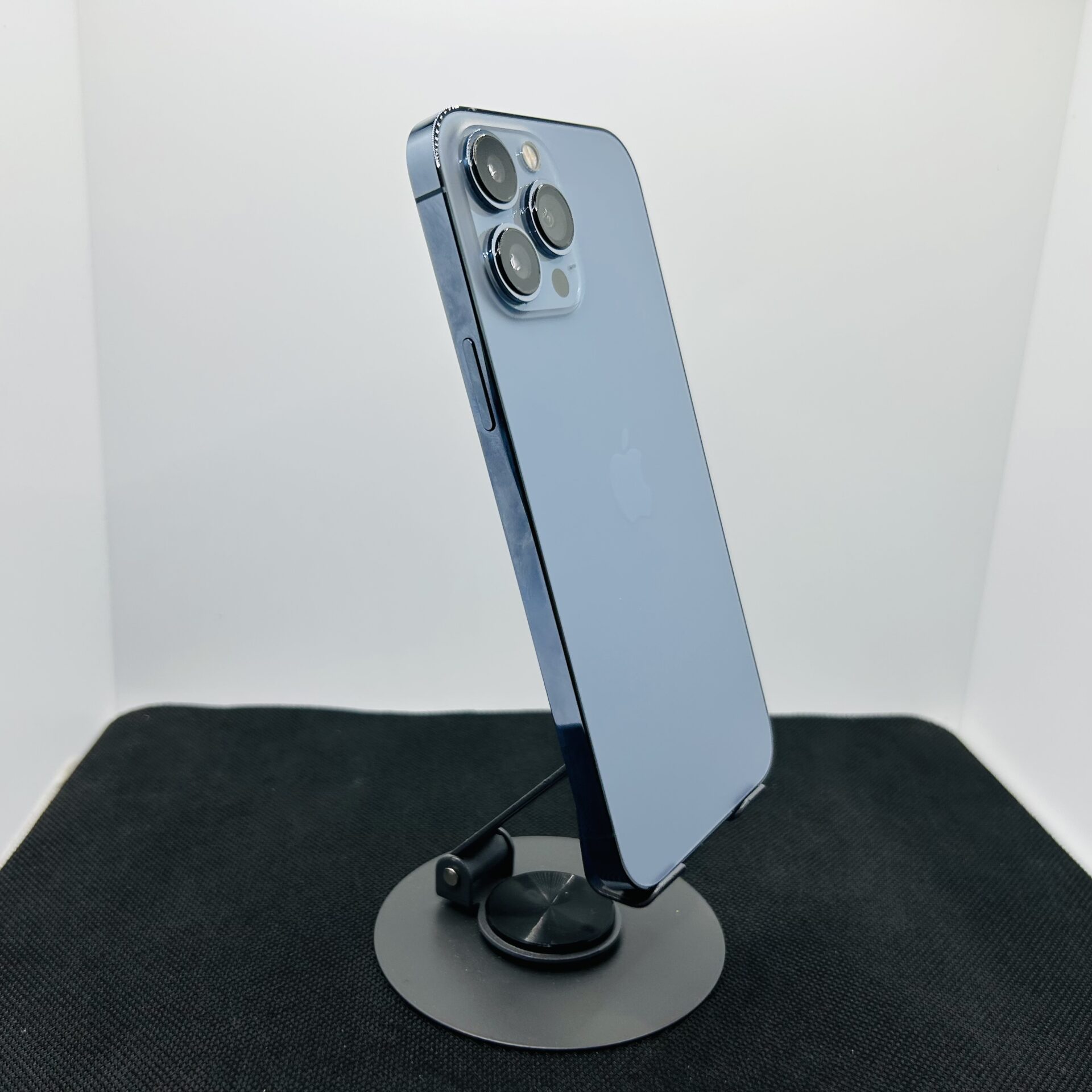 Apple iPhone 13 Pro Max 256GB Sierra Blue – (Grade B) - Image 5