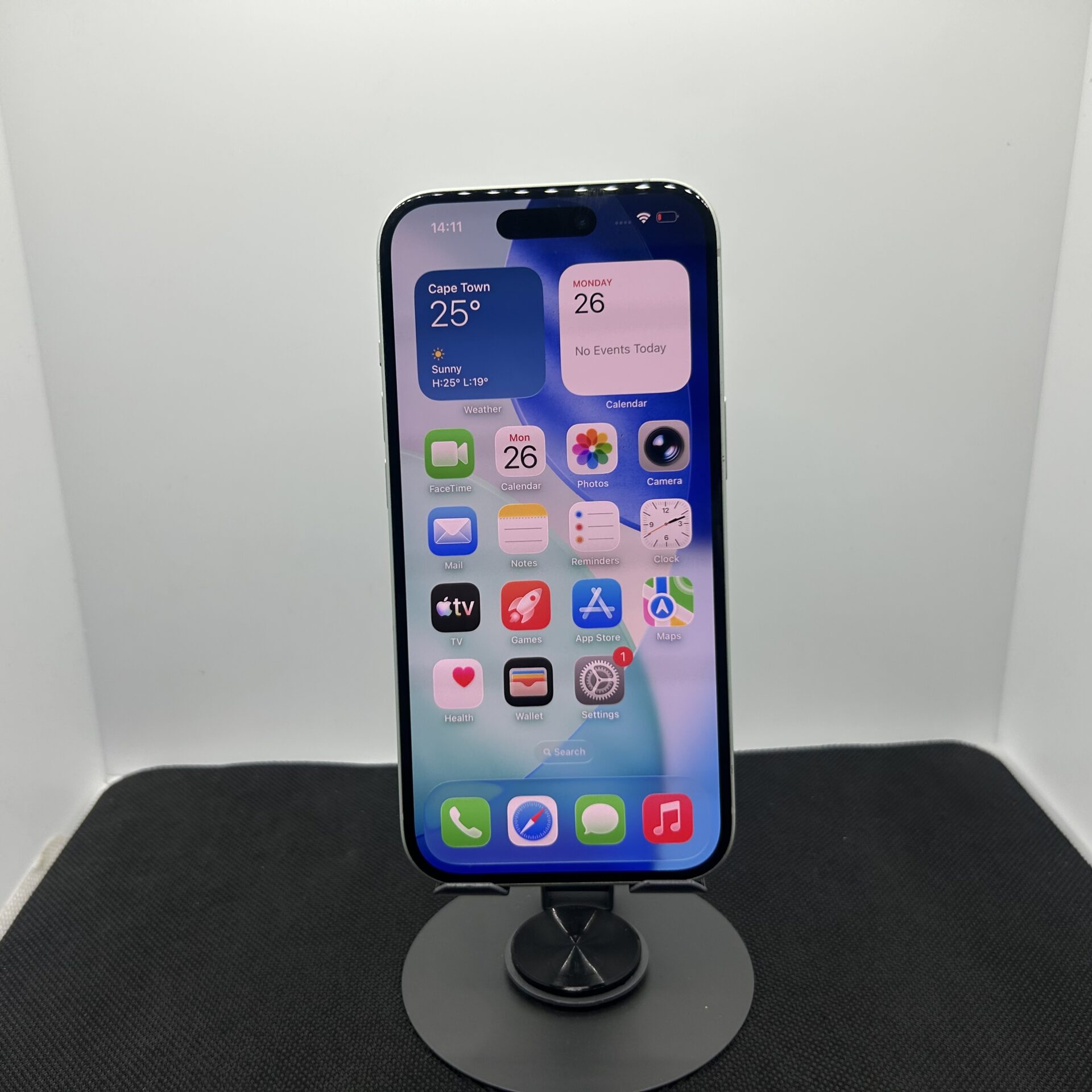 Apple iPhone 15 128GB Green – (Grade B) - Image 2