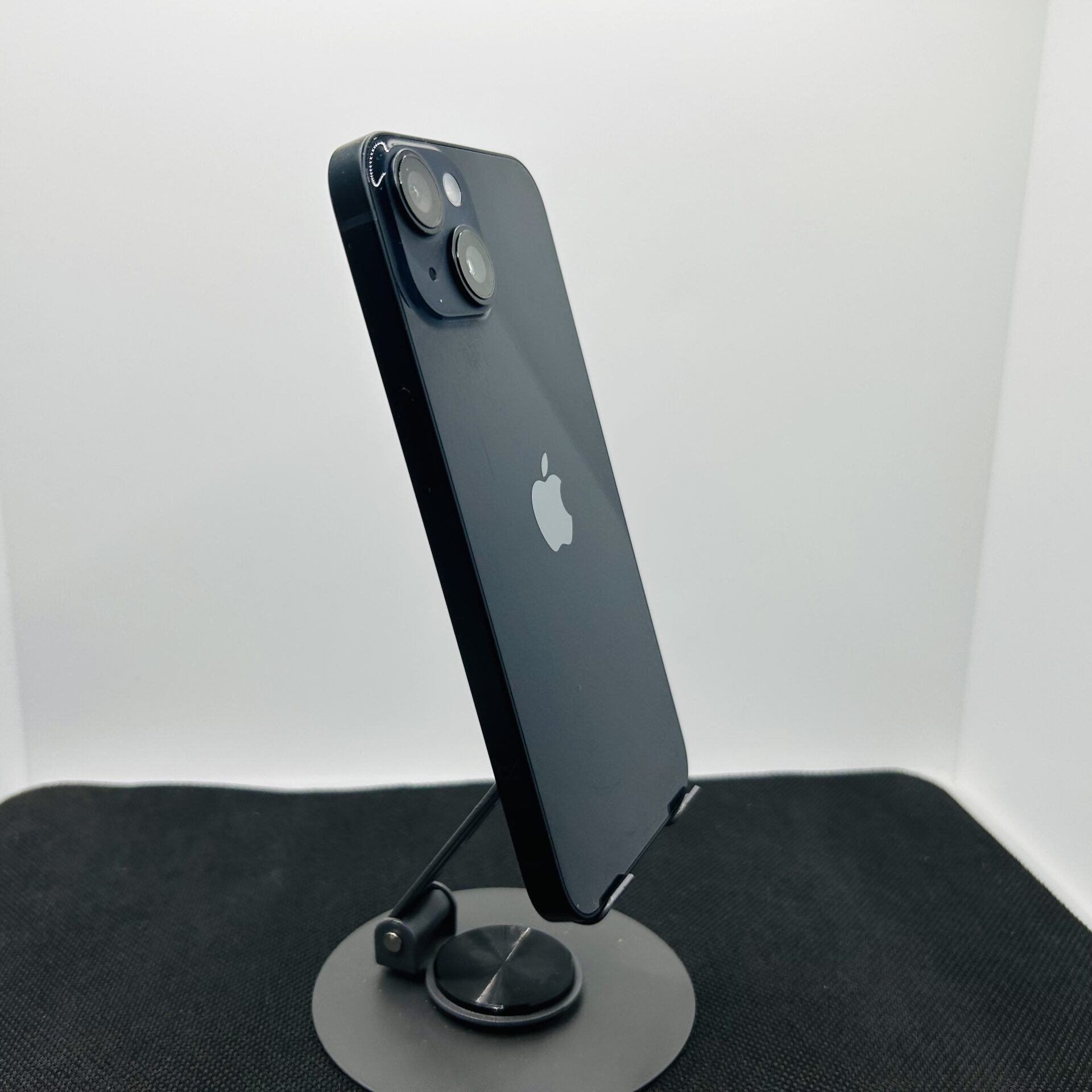 Apple iPhone 14 128GB Midnight – (Grade B ) - Image 7