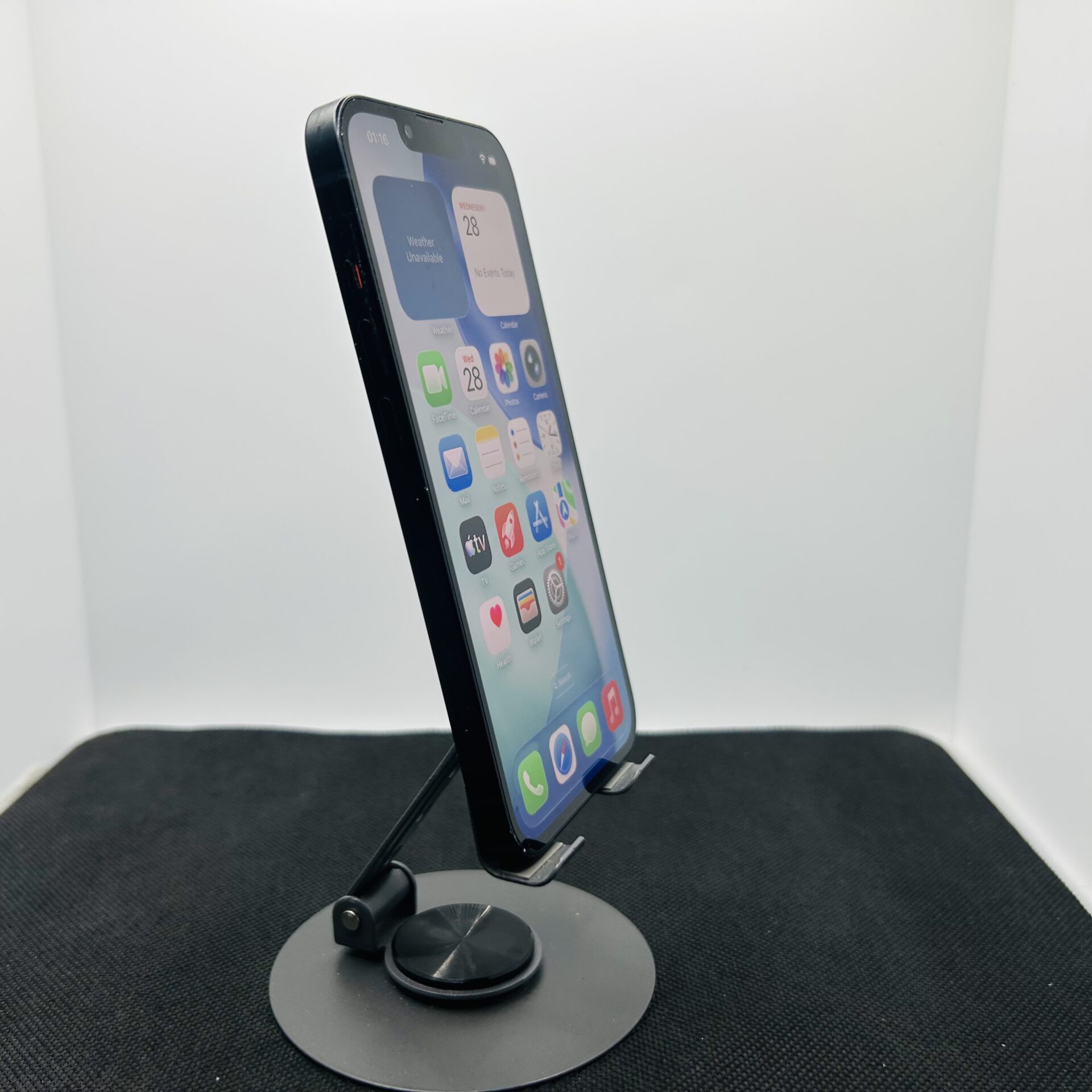 Apple iPhone 13 256GB Midnight – (Grade B) - Image 2