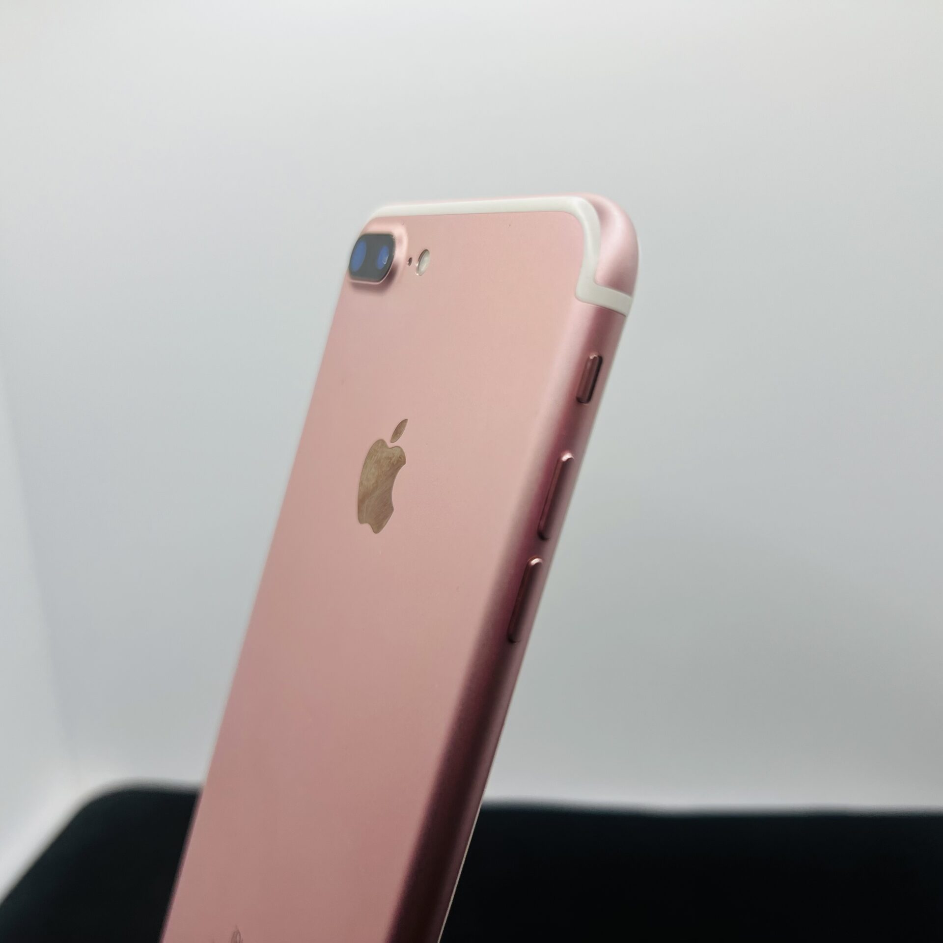Apple iPhone 7 Plus 128GB Rose Gold (Grade B) - Rear Camera And Home Button Not Working - Image 8