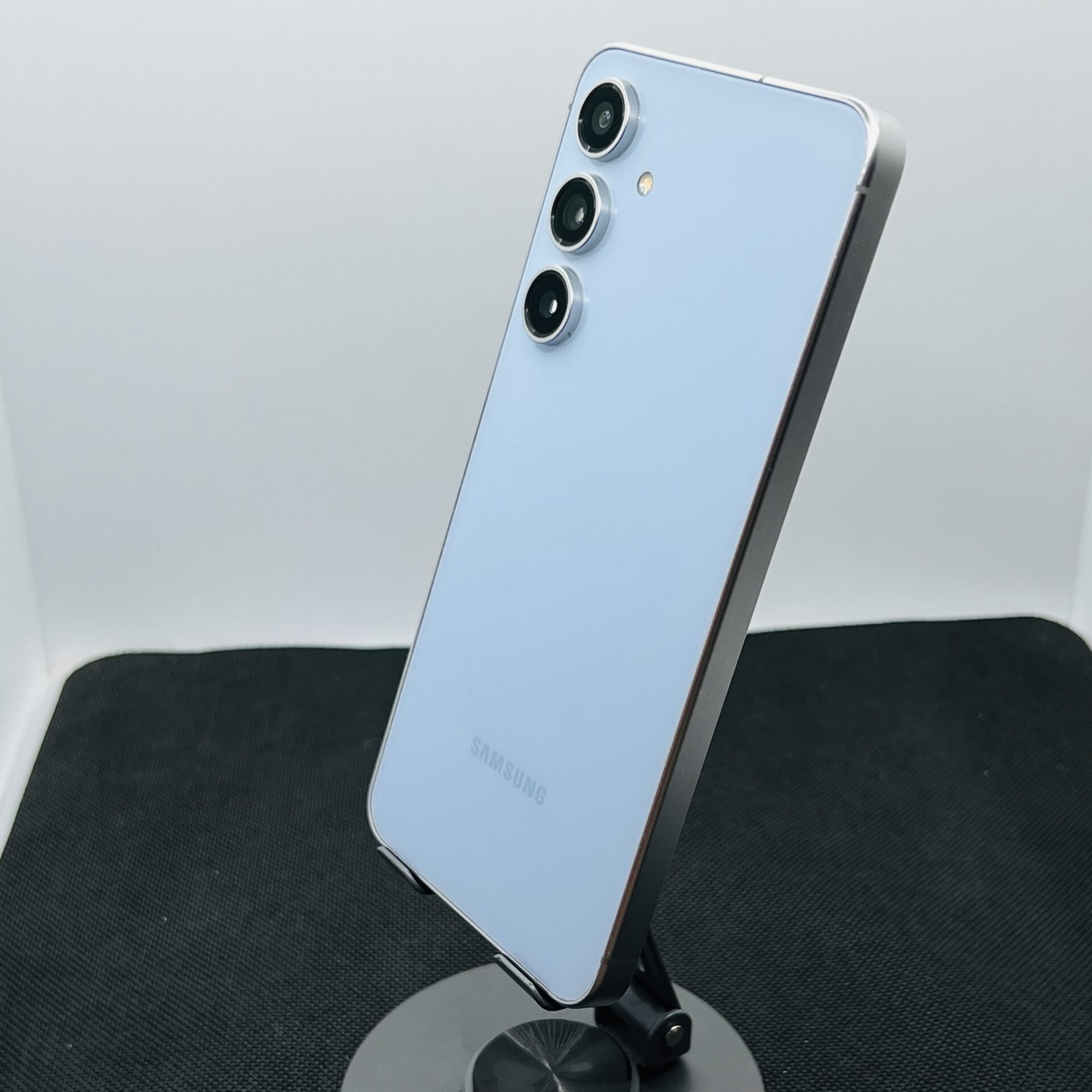 Samsung Galaxy S24 FE 256GB Blue – (Grade B) - Image 8