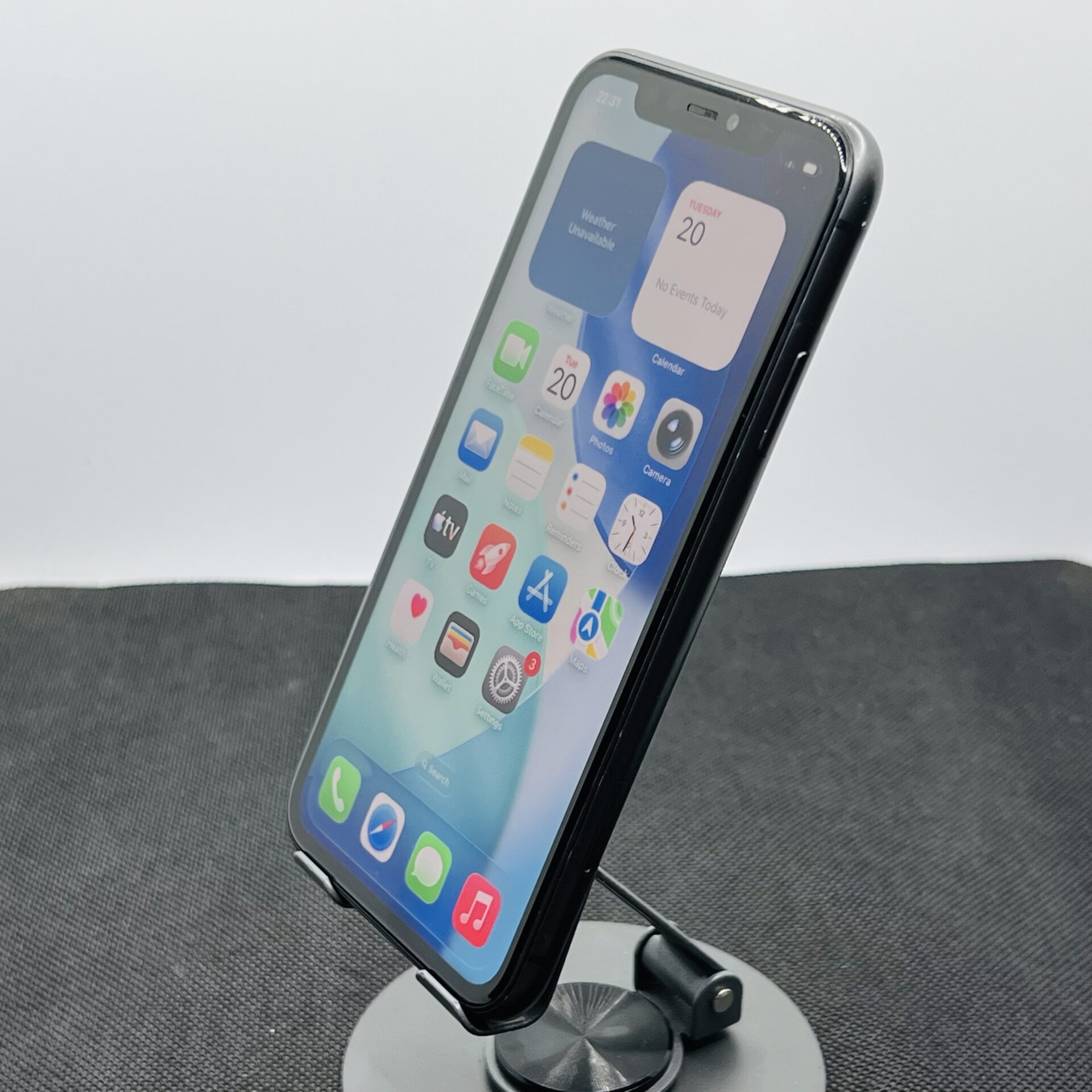 Apple iPhone 11 64GB Black – (Grade B) - Image 5