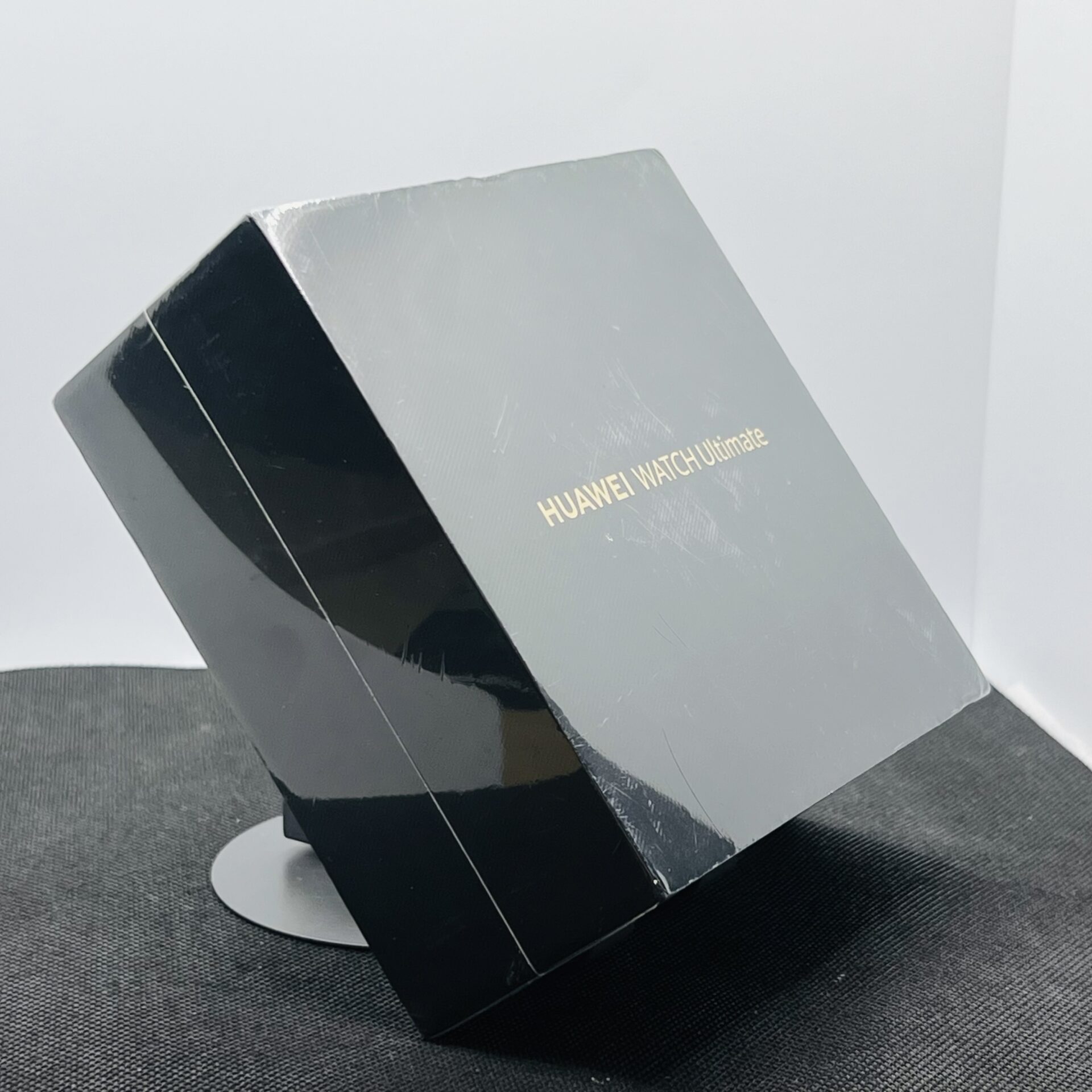 Huawei Watch Ultimate Voyage Blue – Sealed (Original Warranty + 3 Year Warranty) - Image 3