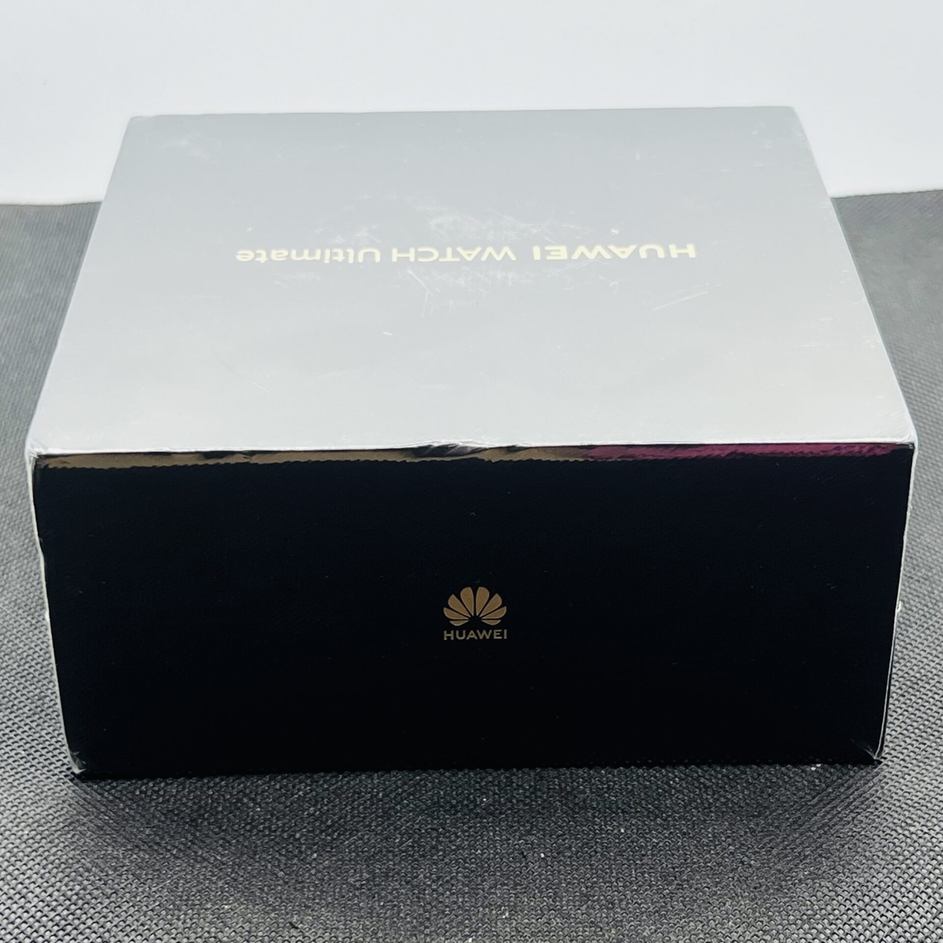 Huawei Watch Ultimate Voyage Blue – Sealed (Original Warranty + 3 Year Warranty) - Image 5