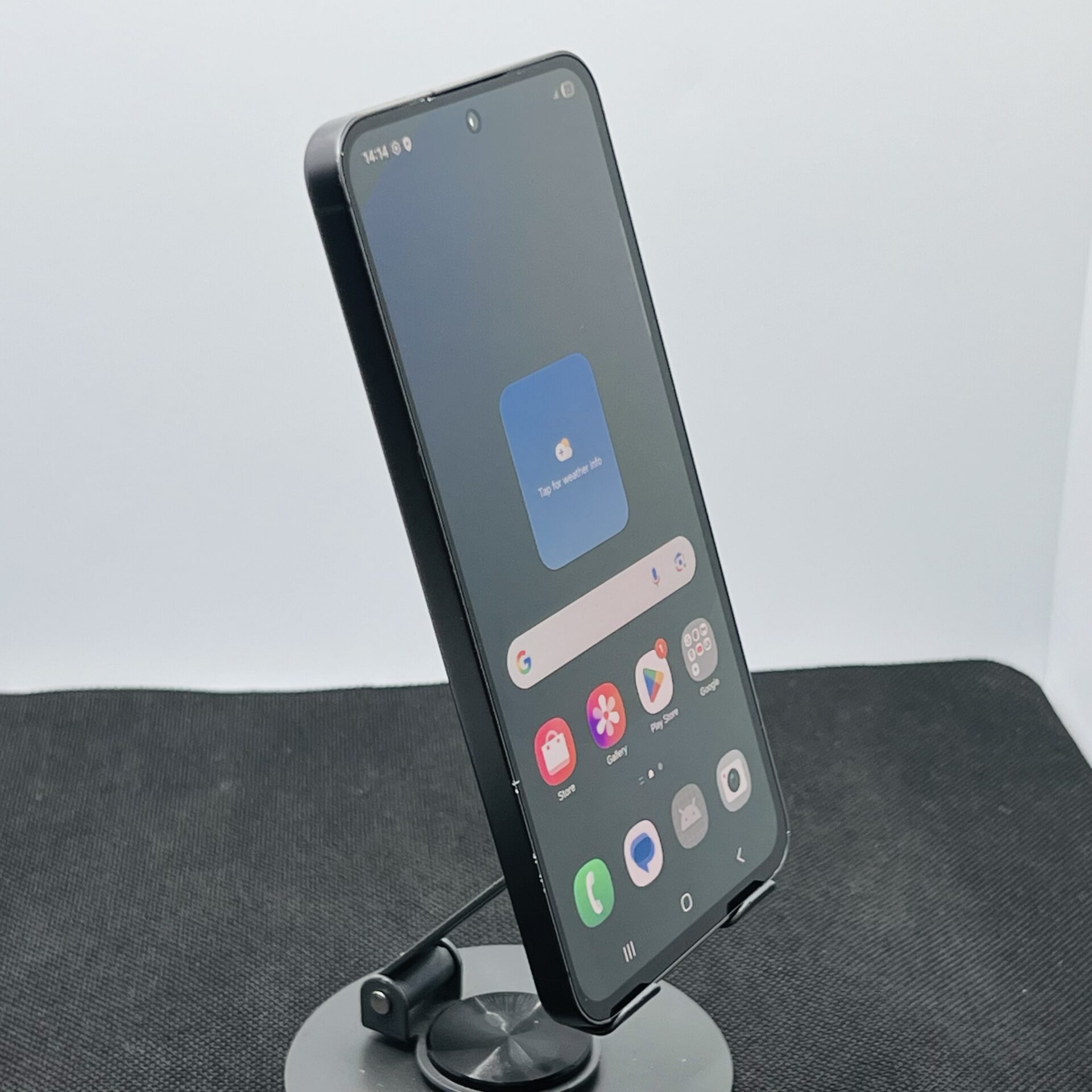 Samsung Galaxy S24 FE 128GB Graphite – (Grade B) - Image 3