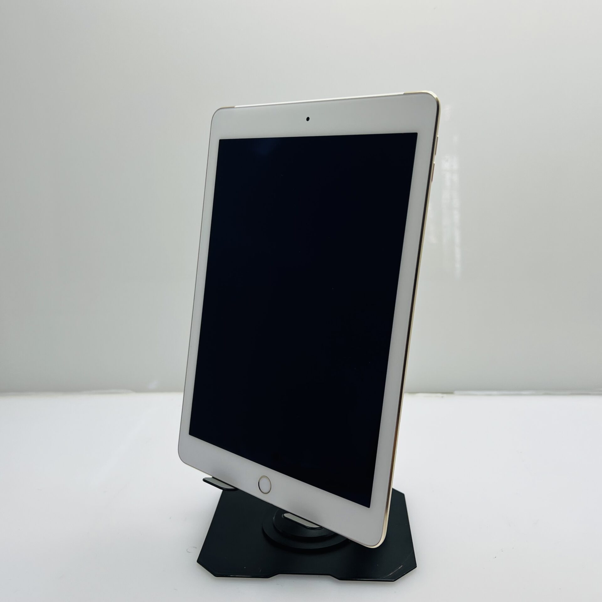 Apple iPad Air 2 64GB (WiFi/Cellular) Gold - (Grade B) - Image 6